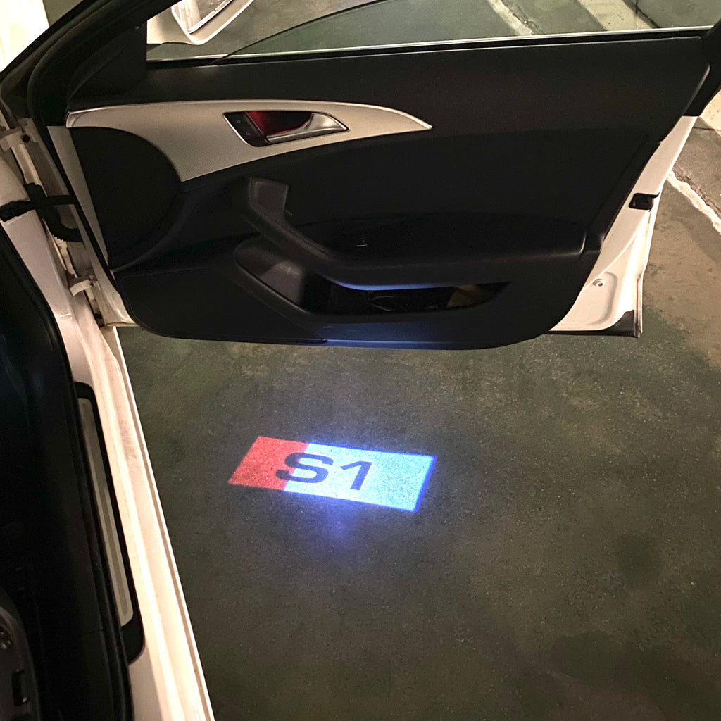 AUDI S1 LOGO PROJECTOT LIGHTS Nr.127 (quantità 1 = 2 Logo Films /2 luci porta)