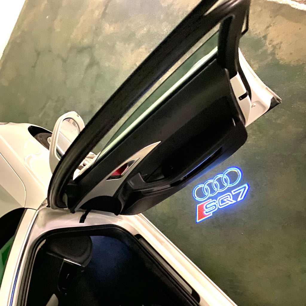 AUDI LOGO PROJECTOT LIGHTS Nr.120 (Menge 1 = 2 Logofolien /2 Türleuchten)