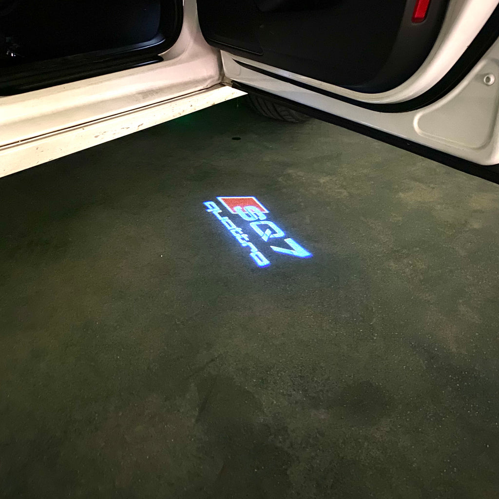 AUDI LOGO PROJECTOT LIGHTS Nr.120 (Menge 1 = 2 Logofolien /2 Türleuchten)