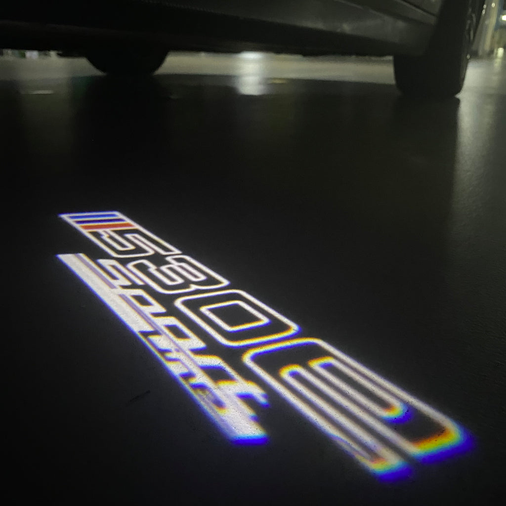 BMW M3 LOGO PROJECTOR LIGHTS Nr.24 (الكمية 1 = 1 مجموعة / 2 أضواء باب)