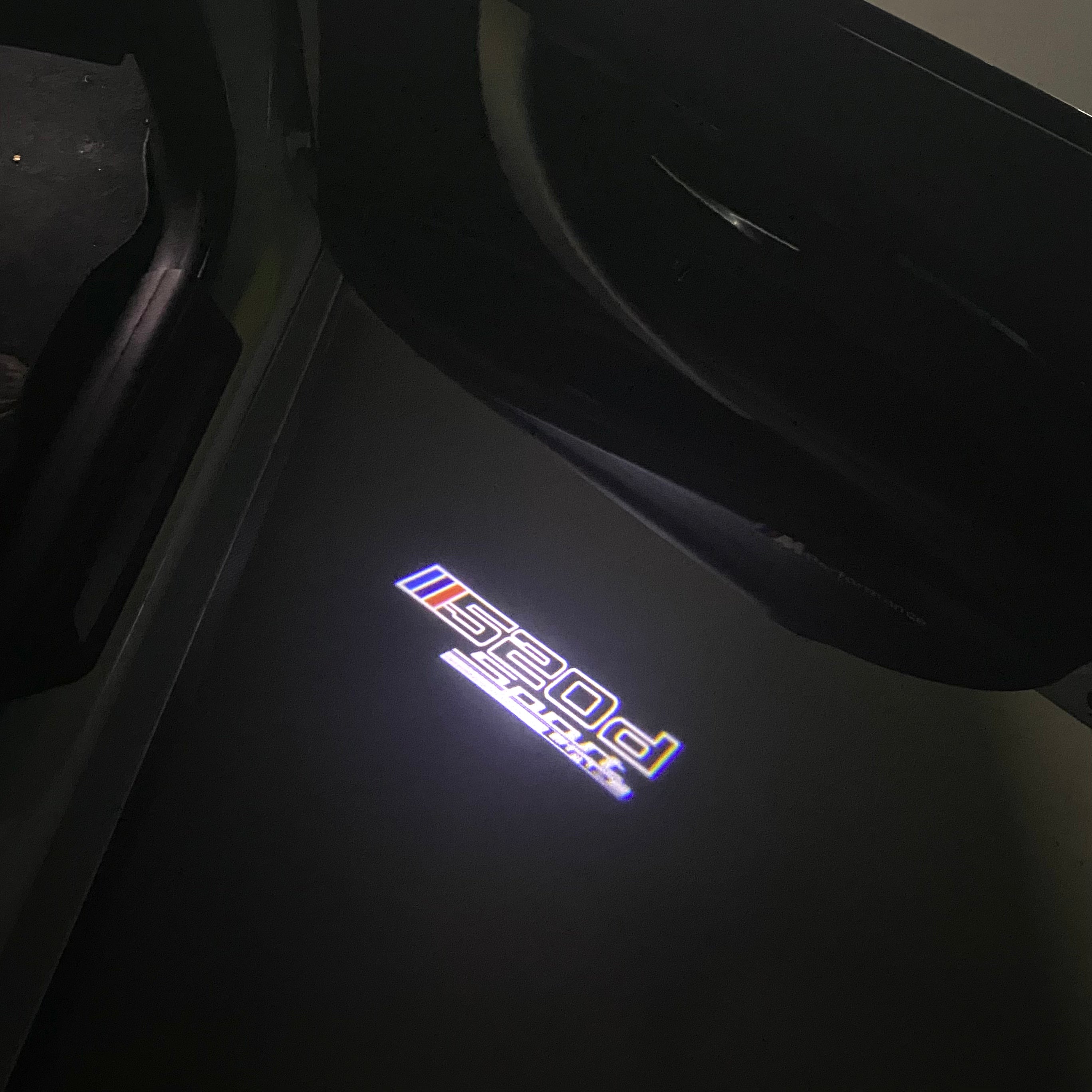 BMW M3 LOGO PROJECTOT LIGHTS Nr.24 (quantità 1 = 1 set/2 luci porta)