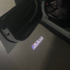 BMW M3 LOGO PROJECTOR LIGHTS Nr.24 (الكمية 1 = 1 مجموعة / 2 أضواء باب)