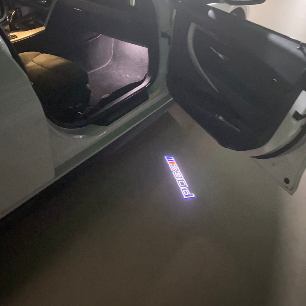 BMW M3 LOGO PROJECTOR LIGHTS Nr.24 (الكمية 1 = 1 مجموعة / 2 أضواء باب)