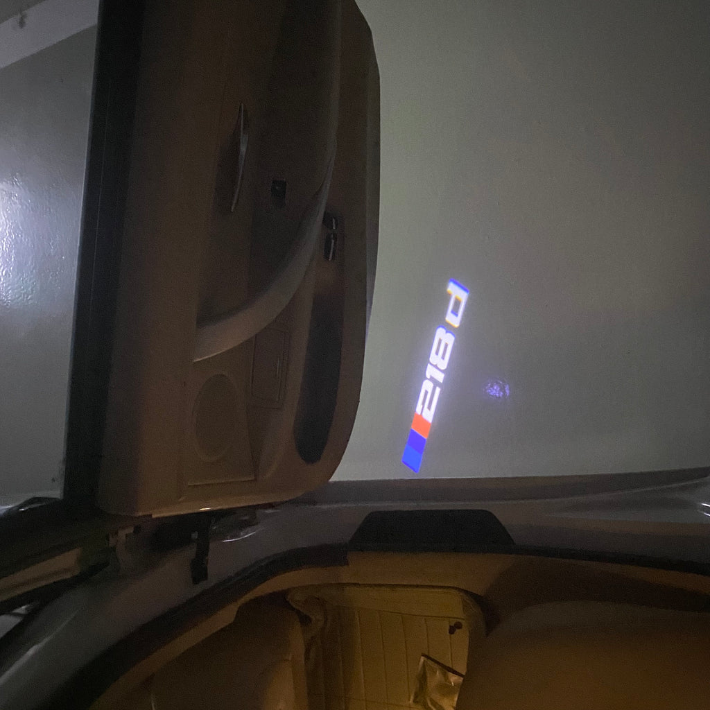 BMW M3 LOGO PROJECTOT LIGHTS Nr.24 (Menge 1 = 1 Sets/2 Türleuchten)