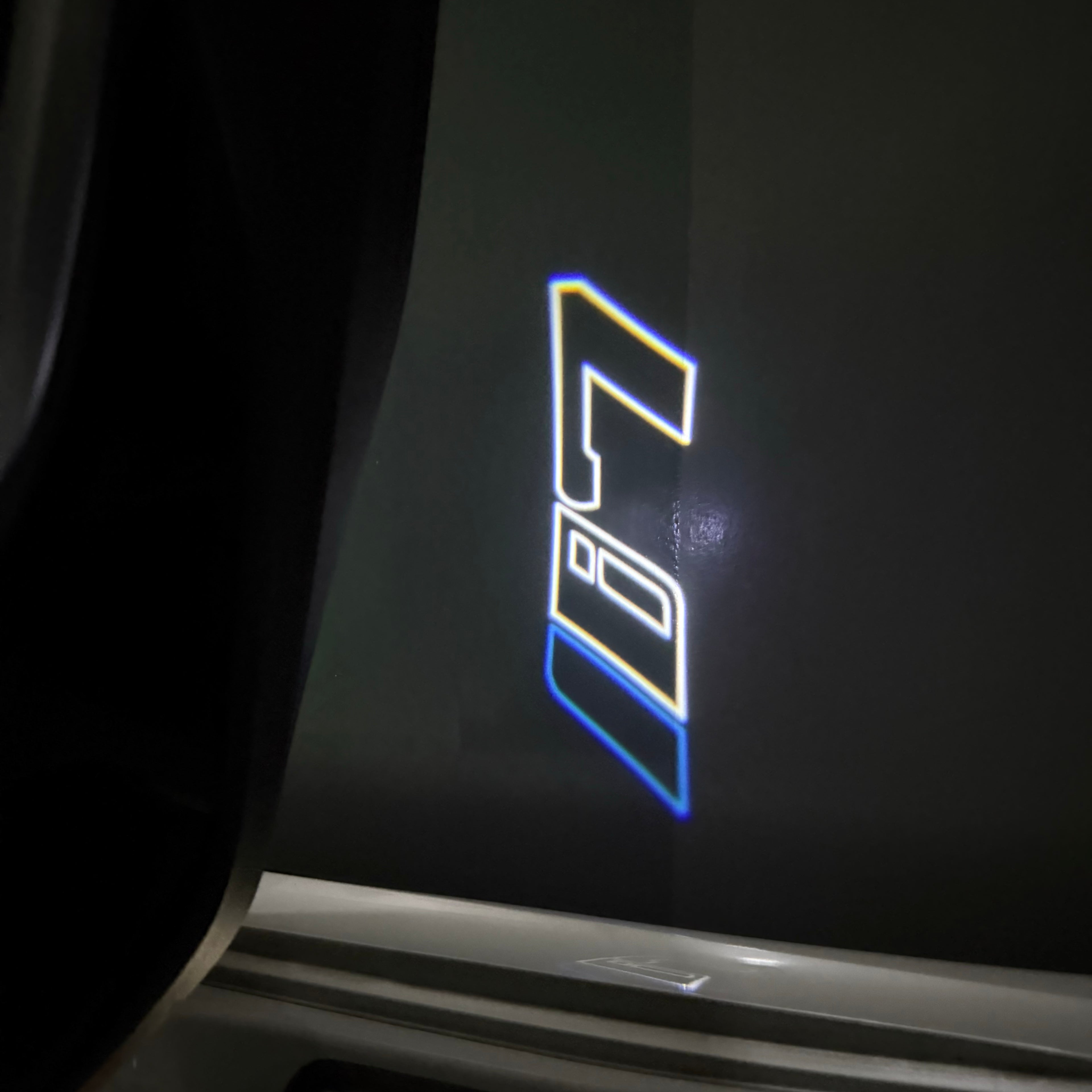 ÉCLAIRAGE DE PROJECTEUR BMW M3 LOGO Nr.24 (quantité 1 = 1 jeux / 2 feux de porte)