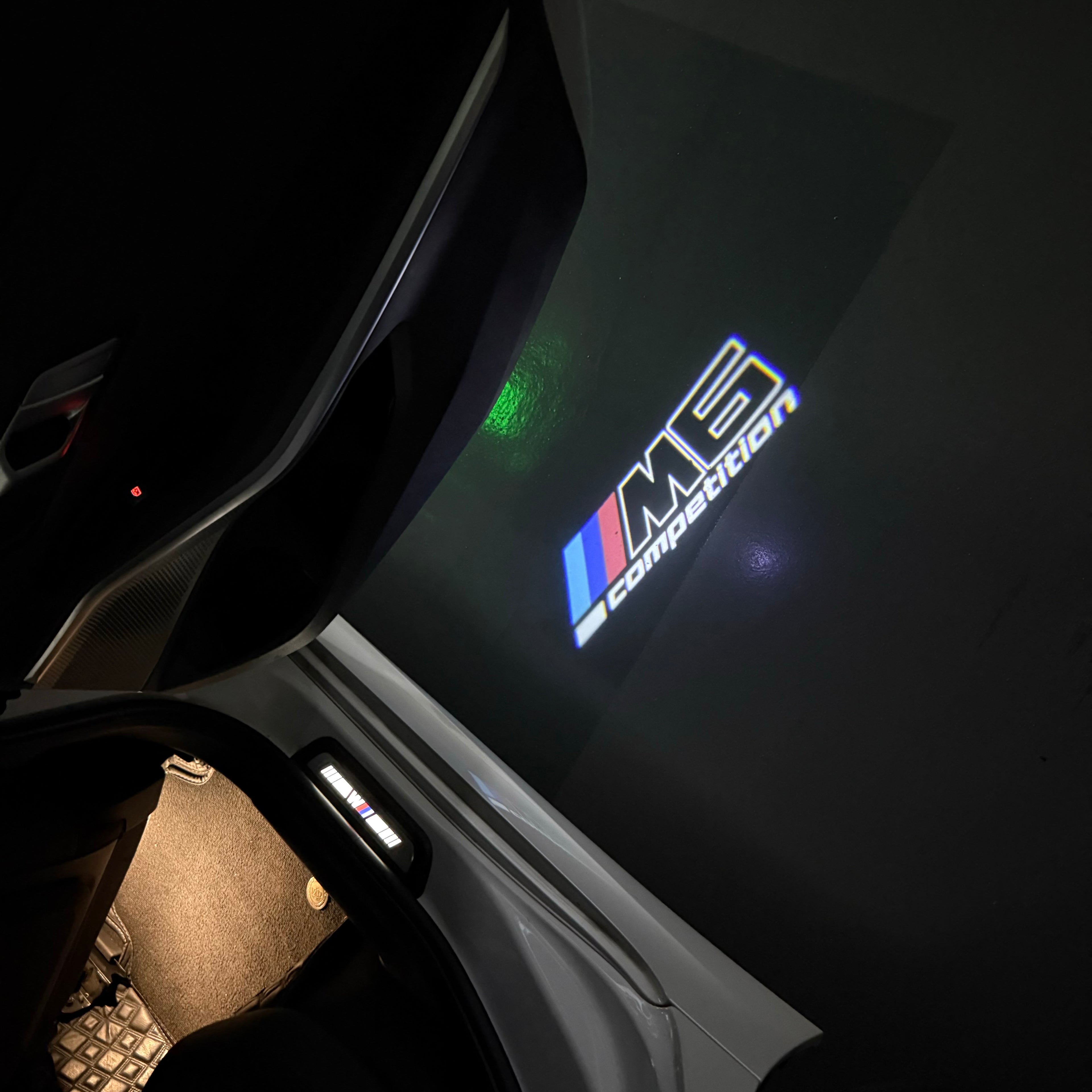 BMW M3 LOGO PROJECTOT LIGHTS Nr.24 (quantità 1 = 1 set/2 luci porta)