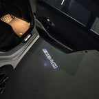 BMW M3 LOGO PROJECTOR LIGHTS Nr.24 (الكمية 1 = 1 مجموعة / 2 أضواء باب)