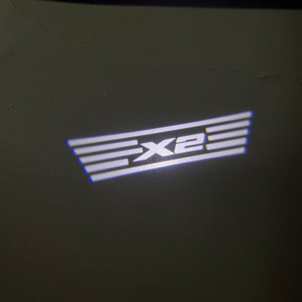 ÉCLAIRAGE DE PROJECTEUR BMW M3 LOGO Nr.24 (quantité 1 = 1 jeux / 2 feux de porte)