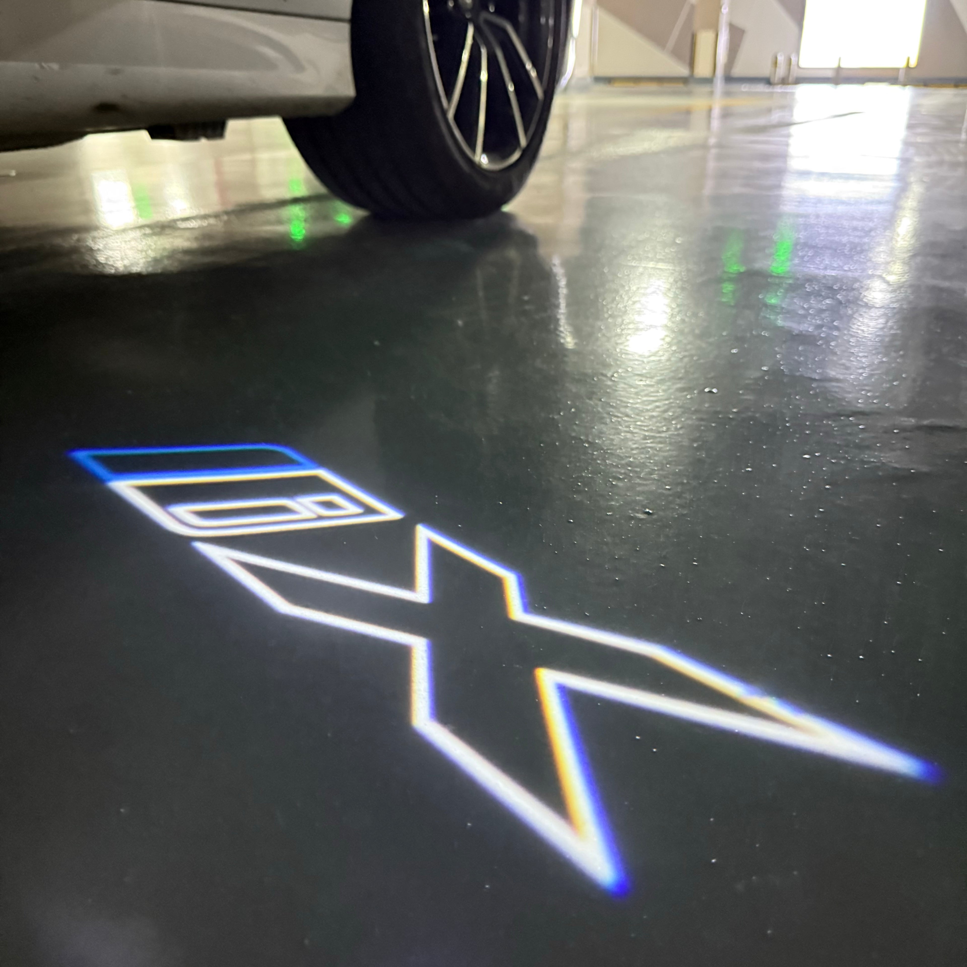 ÉCLAIRAGE DE PROJECTEUR BMW M3 LOGO Nr.24 (quantité 1 = 1 jeux / 2 feux de porte)