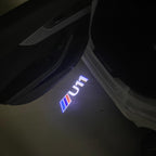 ÉCLAIRAGE DE PROJECTEUR BMW M3 LOGO Nr.24 (quantité 1 = 1 jeux / 2 feux de porte)