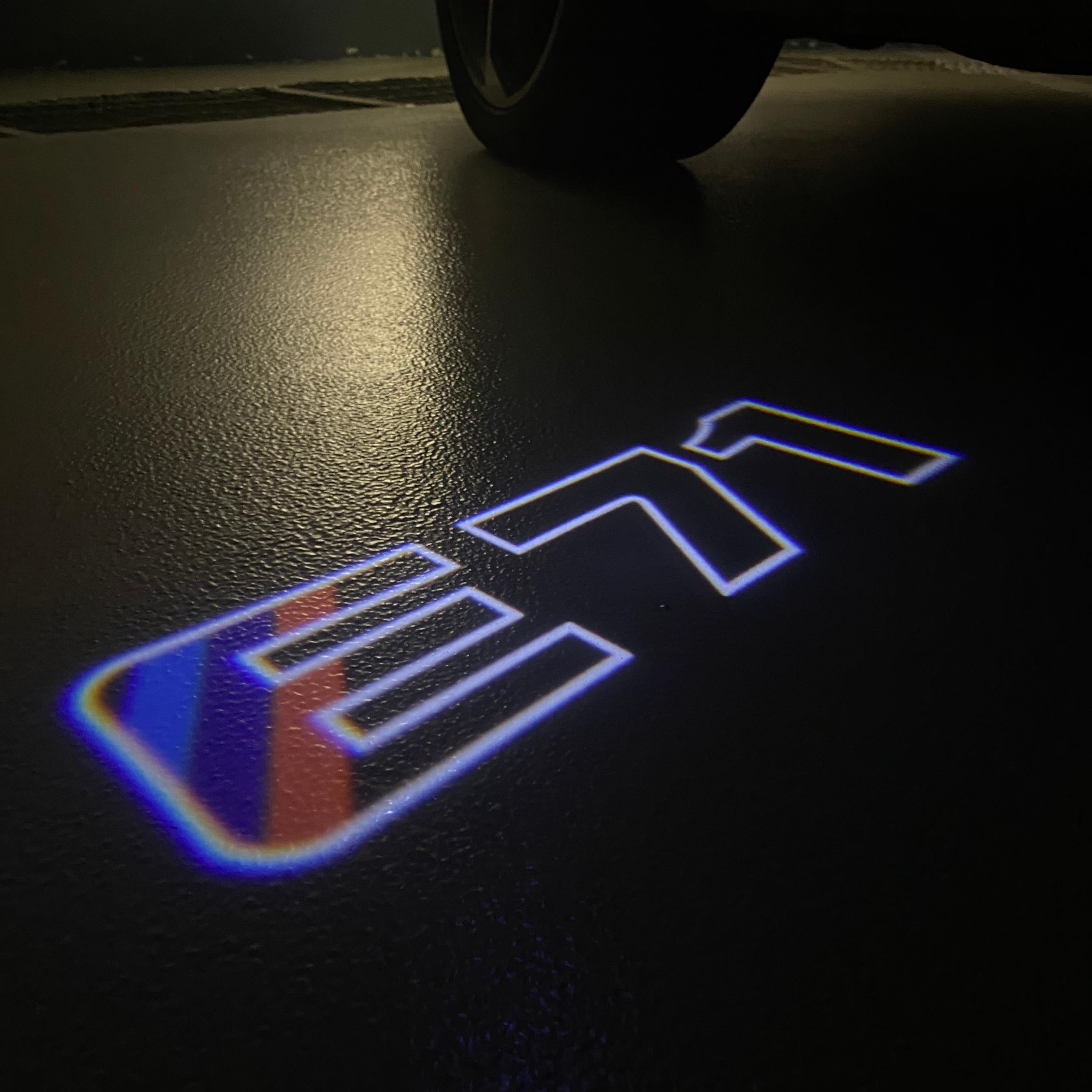 ÉCLAIRAGE DE PROJECTEUR BMW M3 LOGO Nr.24 (quantité 1 = 1 jeux / 2 feux de porte)