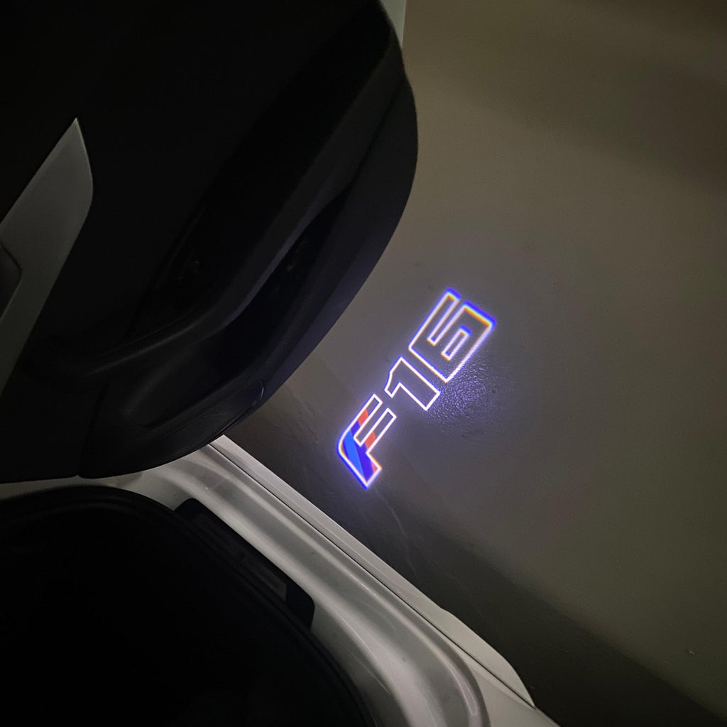 ÉCLAIRAGE DE PROJECTEUR BMW M3 LOGO Nr.24 (quantité 1 = 1 jeux / 2 feux de porte)