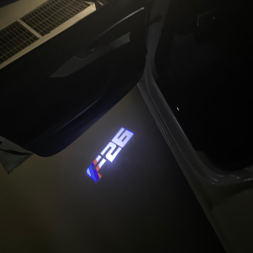 LUCES DE PROYECTOR DEL LOGOTIPO BMW M3 Nr.24 (cantidad 1 = 1 juegos / 2 luces de puerta)