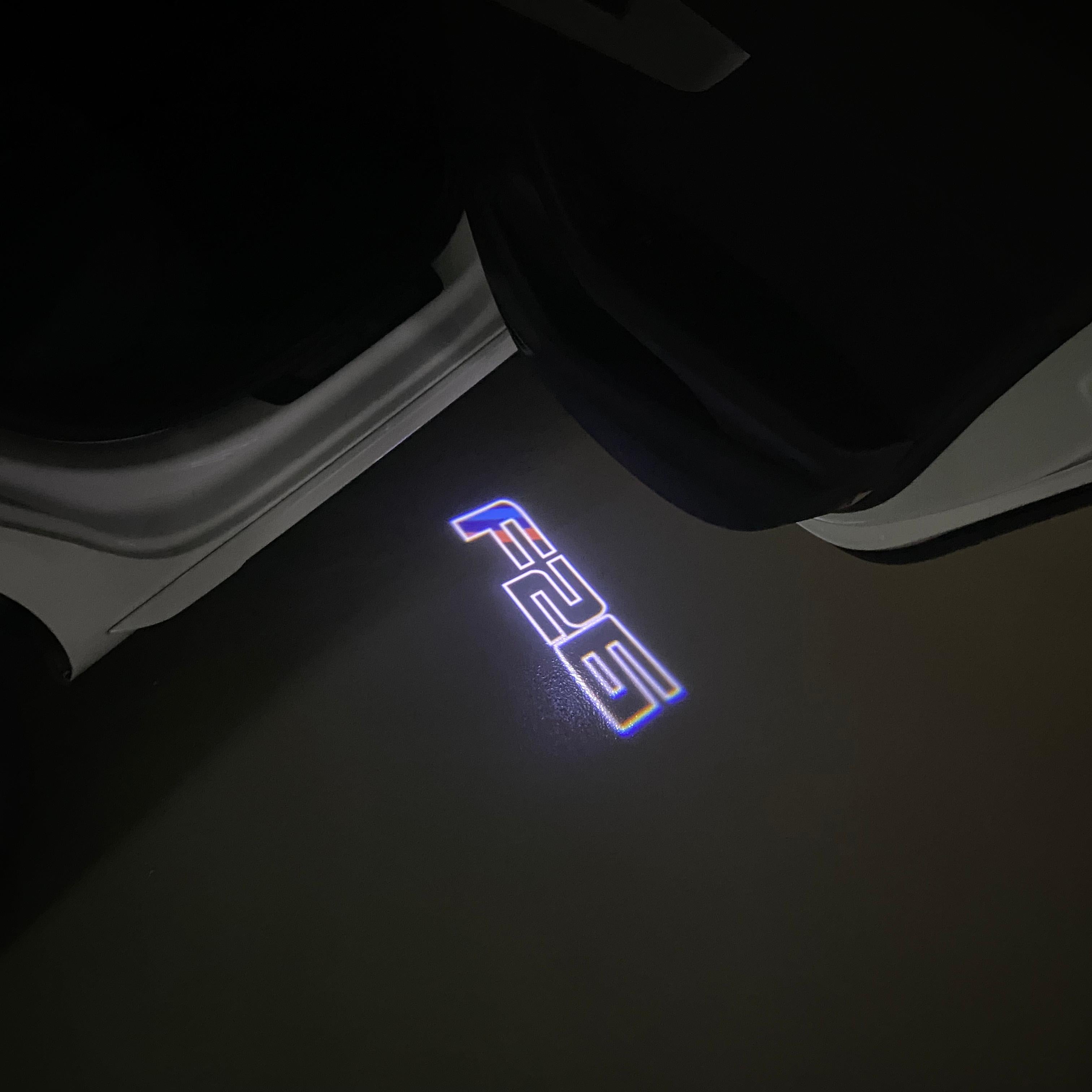 BMW M3 LOGO PROJECTOT LIGHTS Nr.24 (quantità 1 = 1 set/2 luci porta)