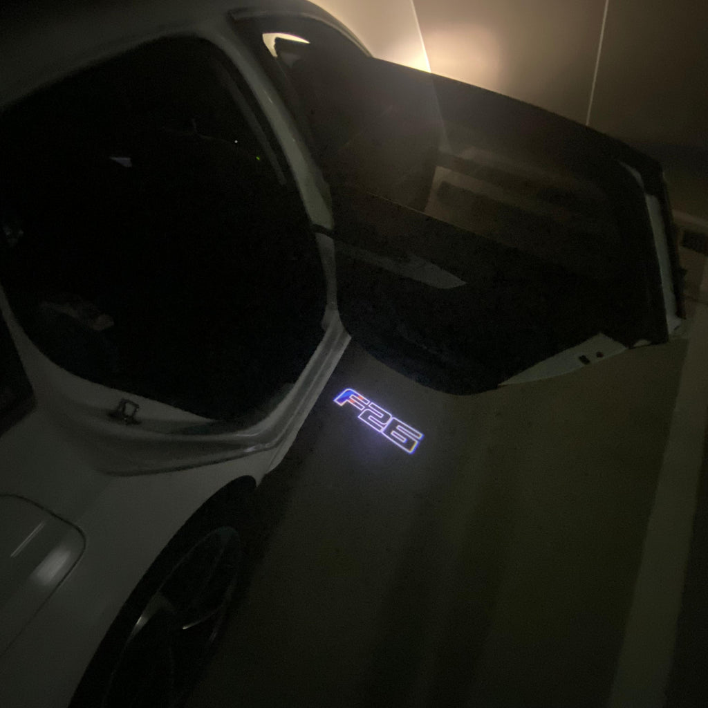 ÉCLAIRAGE DE PROJECTEUR BMW M3 LOGO Nr.24 (quantité 1 = 1 jeux / 2 feux de porte)