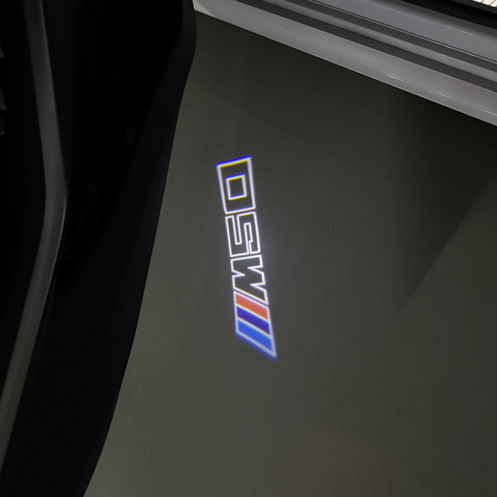 BMW M3 LOGO PROJECTOT LIGHTS Nr.24 (Menge 1 = 1 Sets/2 Türleuchten)