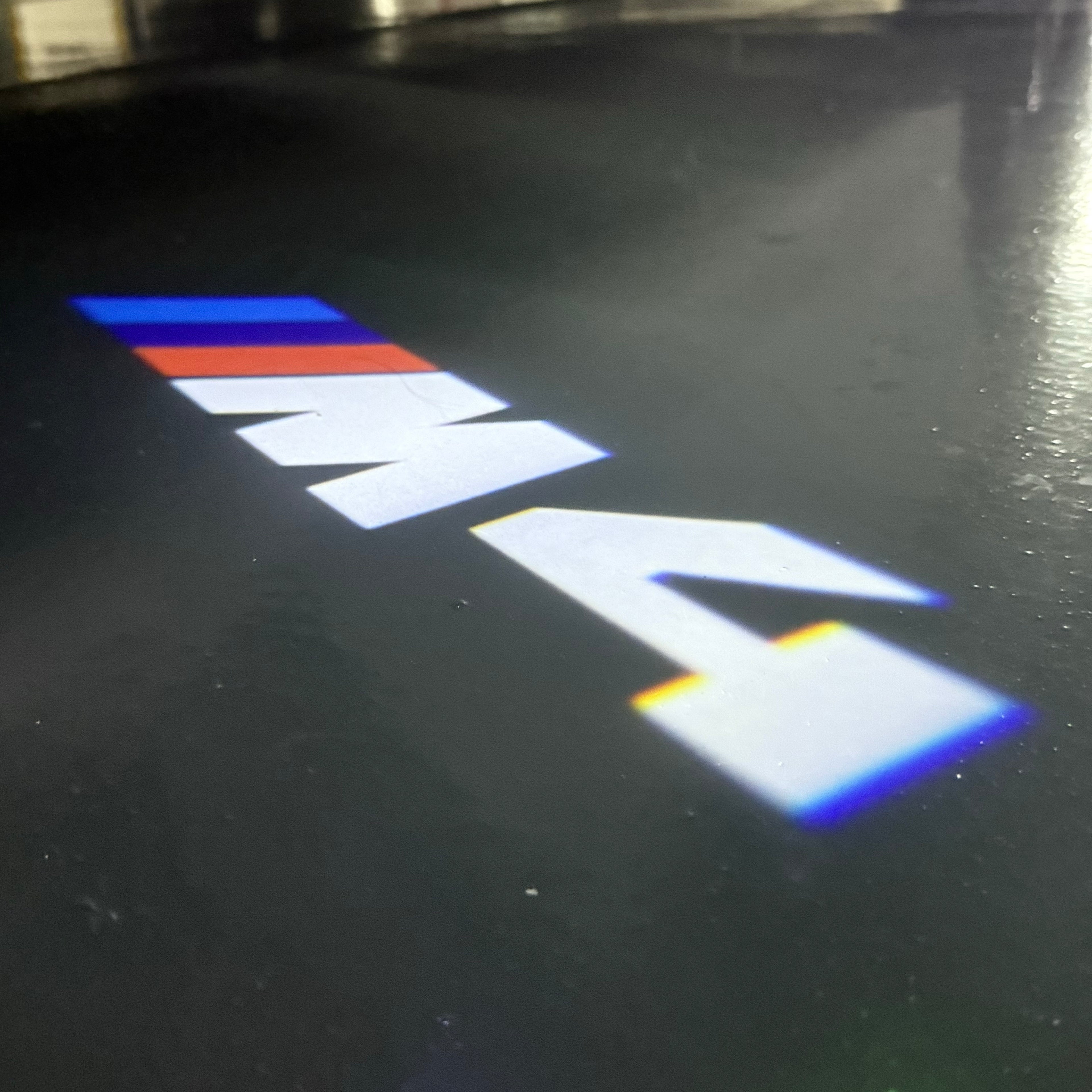 BMW M3 LOGO PROJECTOT LIGHTS Nr.24 (quantità 1 = 1 set/2 luci porta)