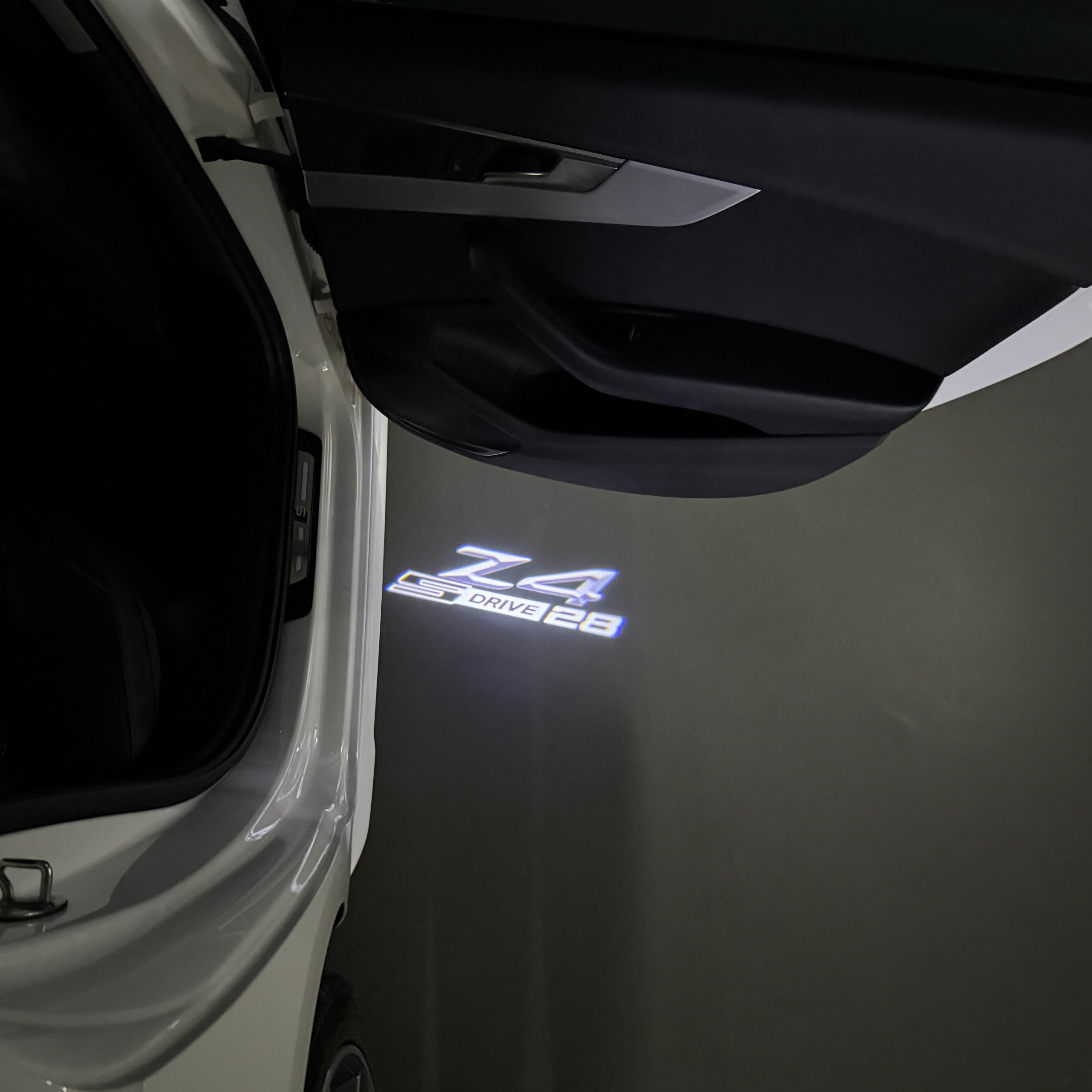 BMW M3 LOGO PROJECTOT LIGHTS Nr.24 (quantità 1 = 1 set/2 luci porta)