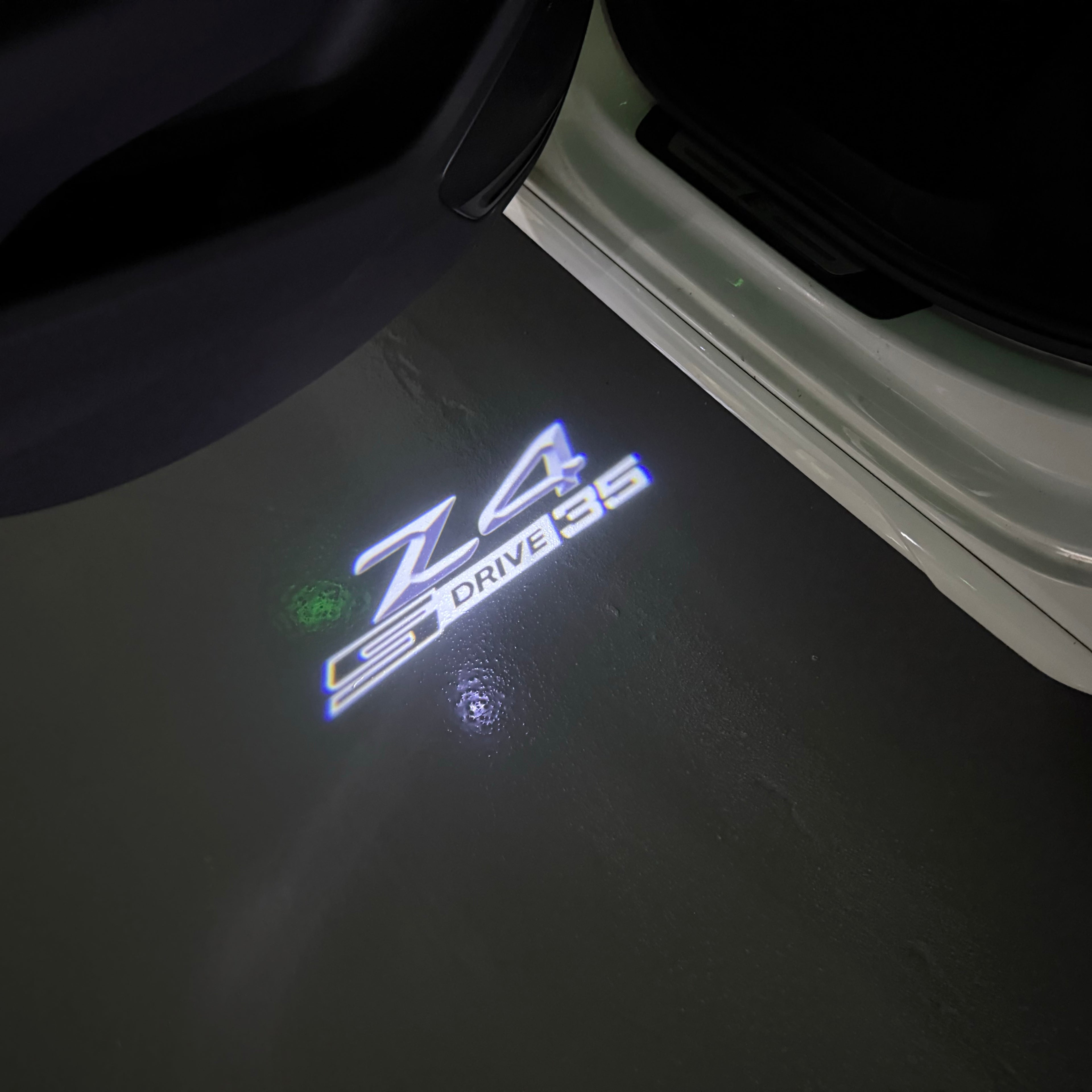 LUCES DE PROYECTOR DEL LOGOTIPO BMW M3 Nr.24 (cantidad 1 = 1 juegos / 2 luces de puerta)