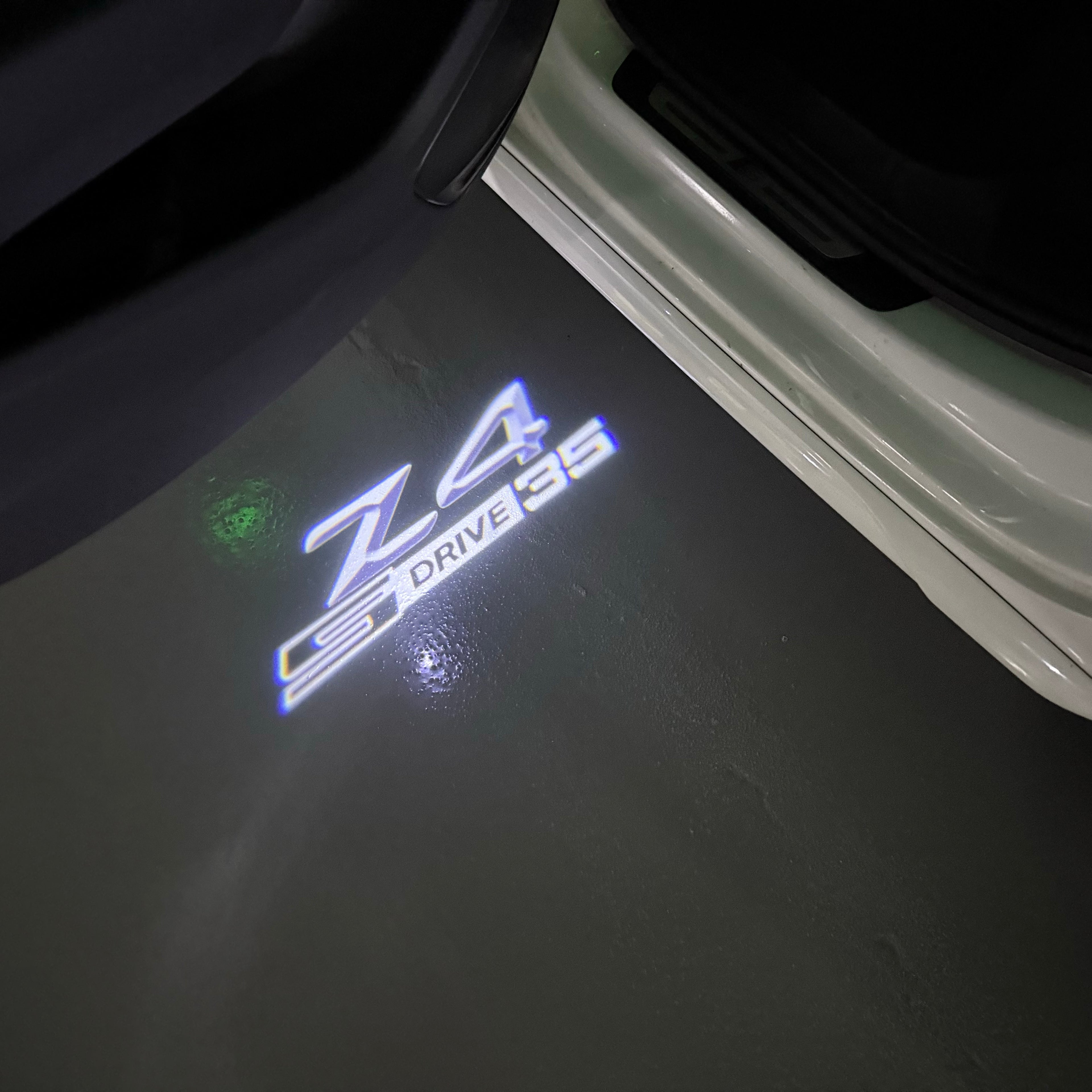 LUCES DE PROYECTOR DEL LOGOTIPO BMW M3 Nr.24 (cantidad 1 = 1 juegos / 2 luces de puerta)