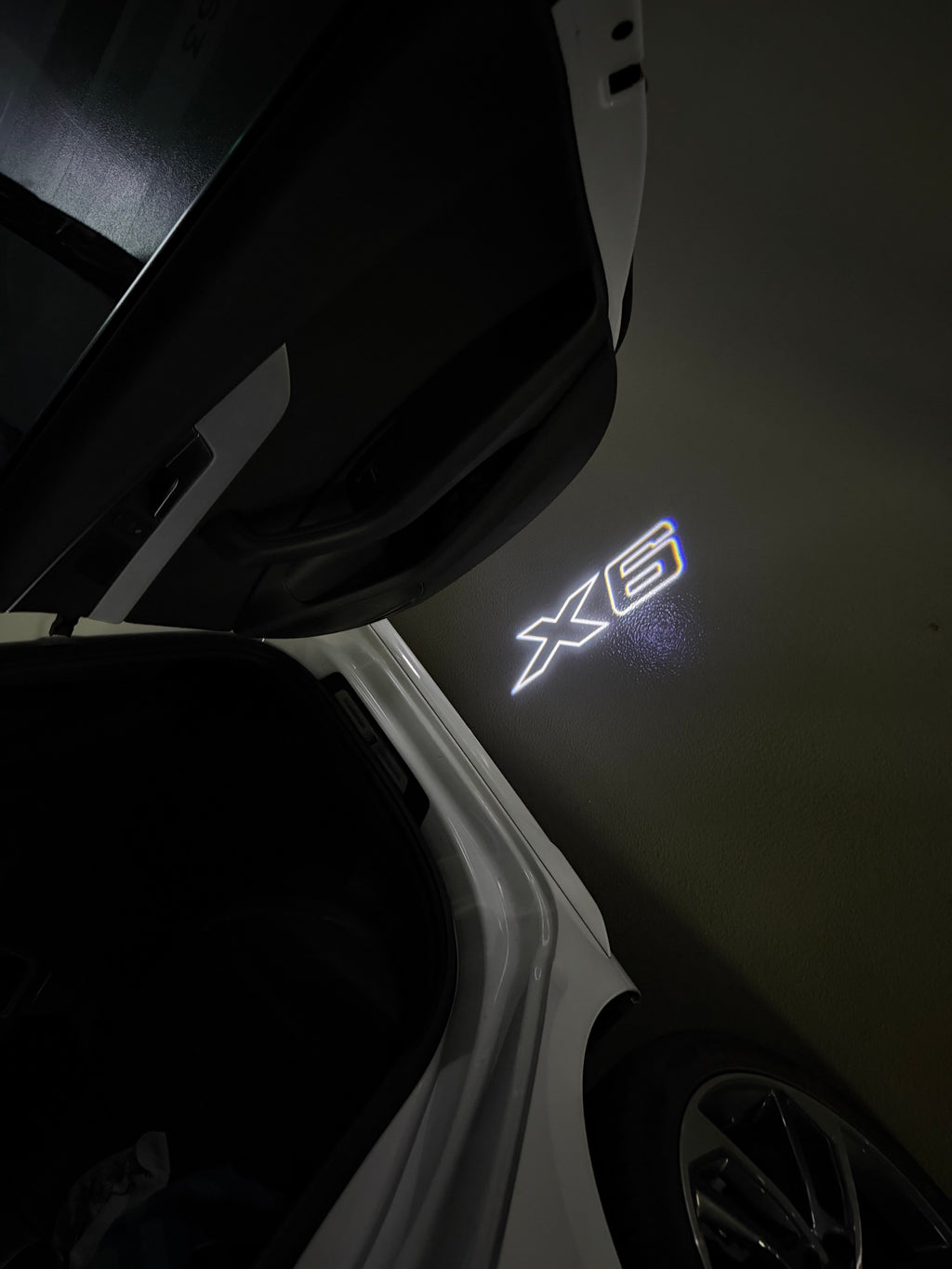 LUCES DE PROYECTOR DEL LOGOTIPO BMW M3 Nr.24 (cantidad 1 = 1 juegos / 2 luces de puerta)
