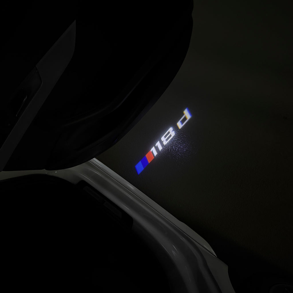 BMW M3 LOGO PROJECTOR LIGHTS Nr.24 (الكمية 1 = 1 مجموعة / 2 أضواء باب)