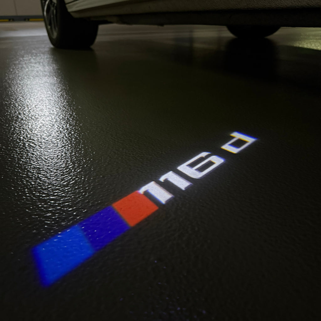 BMW M3 LOGO PROJECTOR LIGHTS Nr.24 (الكمية 1 = 1 مجموعة / 2 أضواء باب)