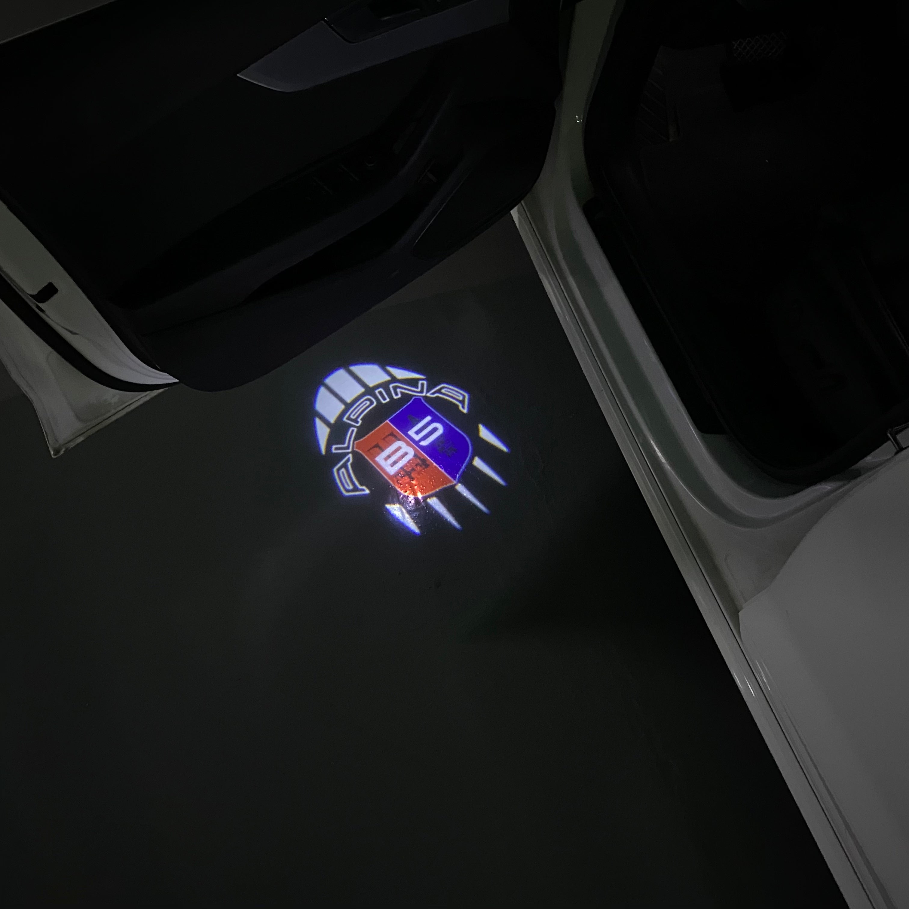 BMW LOGO PROJECTOT LIGHTS Nr.07 (Anzahl 1 = 1 Sätze / 2 Türlichter)