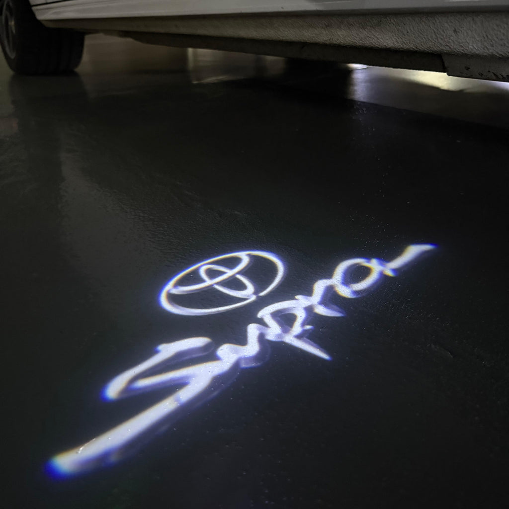 Toyota LOGO PROJECTOR LIGHTS Nr.02 (Anzahl 1 = 1 Sätze / 2 Türlichter)