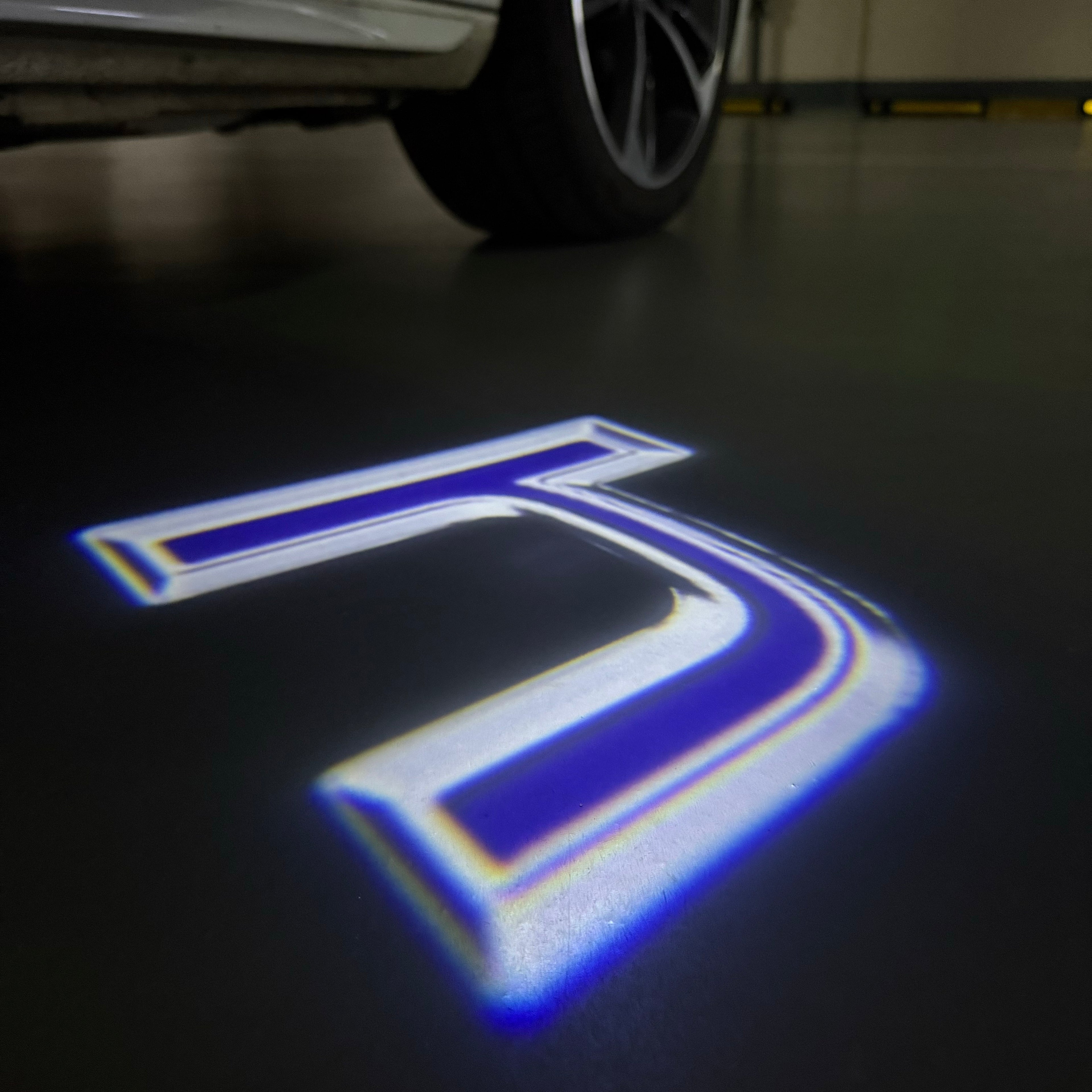 LUCES LEXUS LOGO PROJECROTR Nr.01 (cantidad 1 = 1 juegos / 2 luces de puerta)