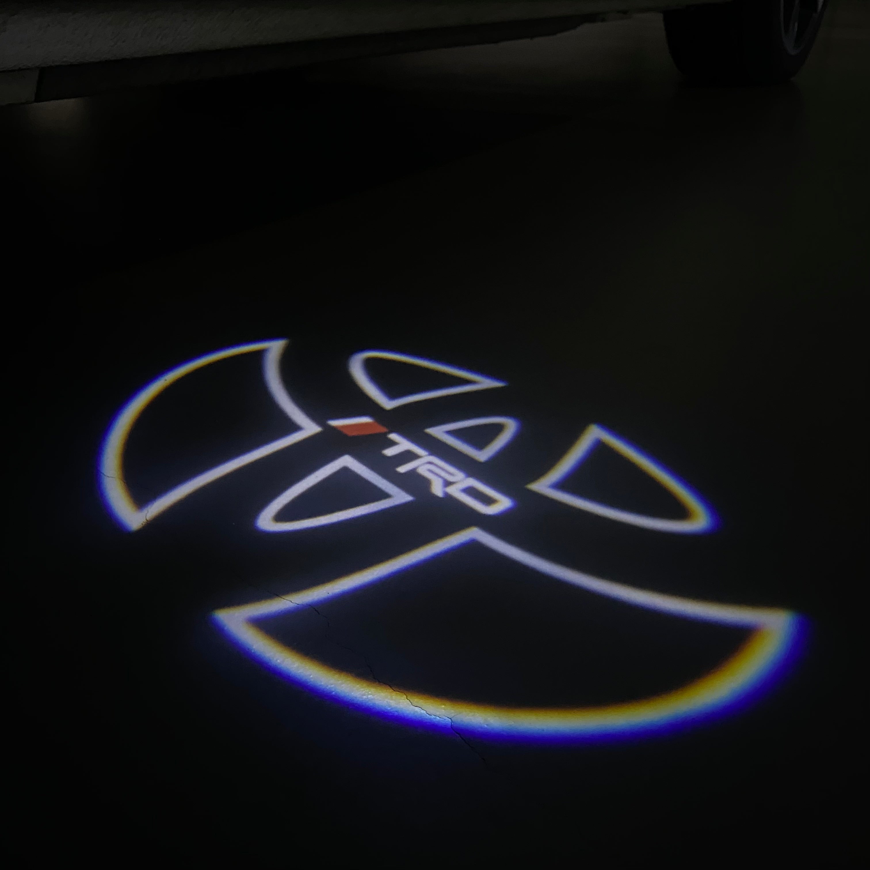 Toyota LOGO PROJECTOR LIGHTS Nr.02 (Anzahl 1 = 1 Sätze / 2 Türlichter)