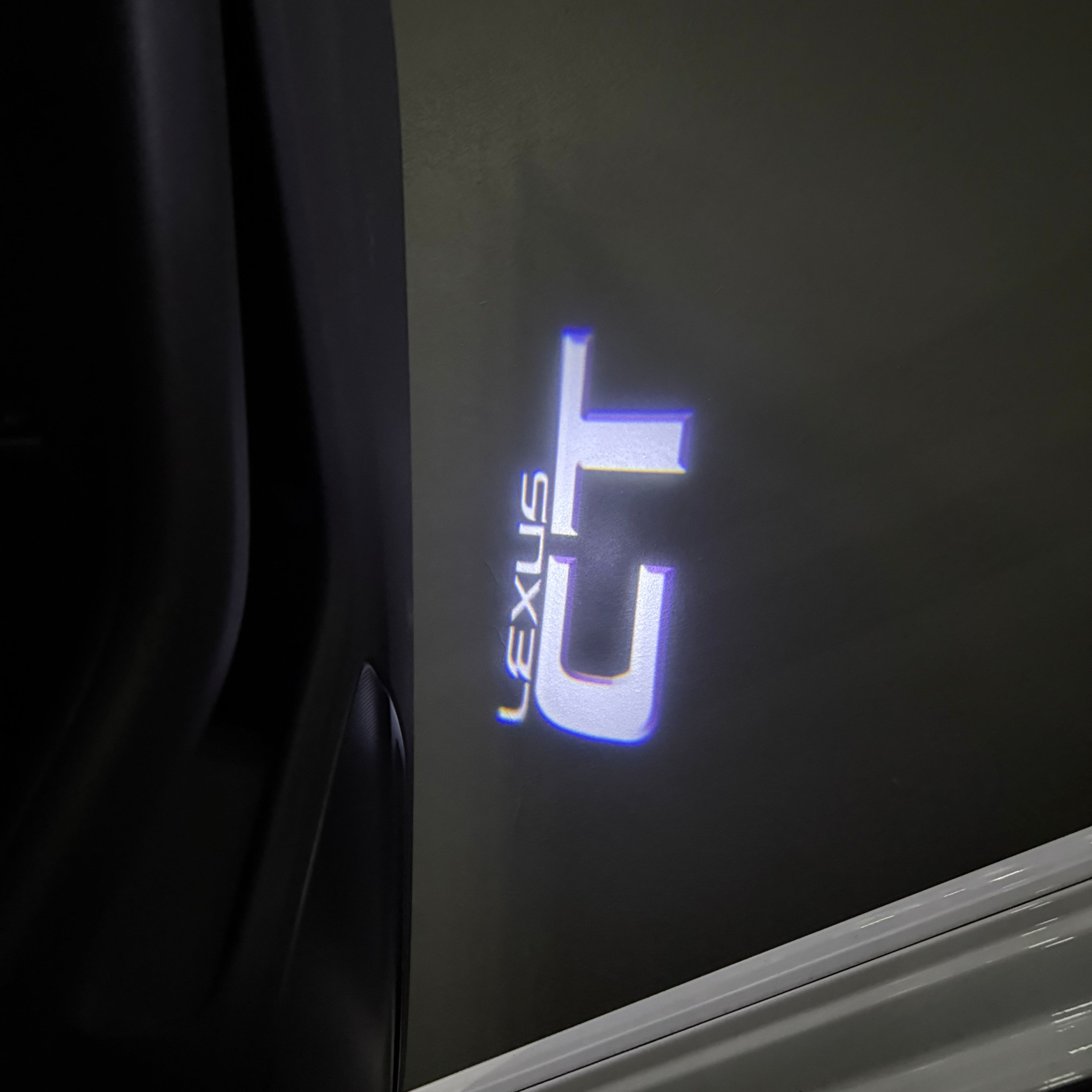 LEXUS CT LOGO PROJECROTR LIGHTS (quantity 1 = 1 sets/2 door lights)Nr.01a86