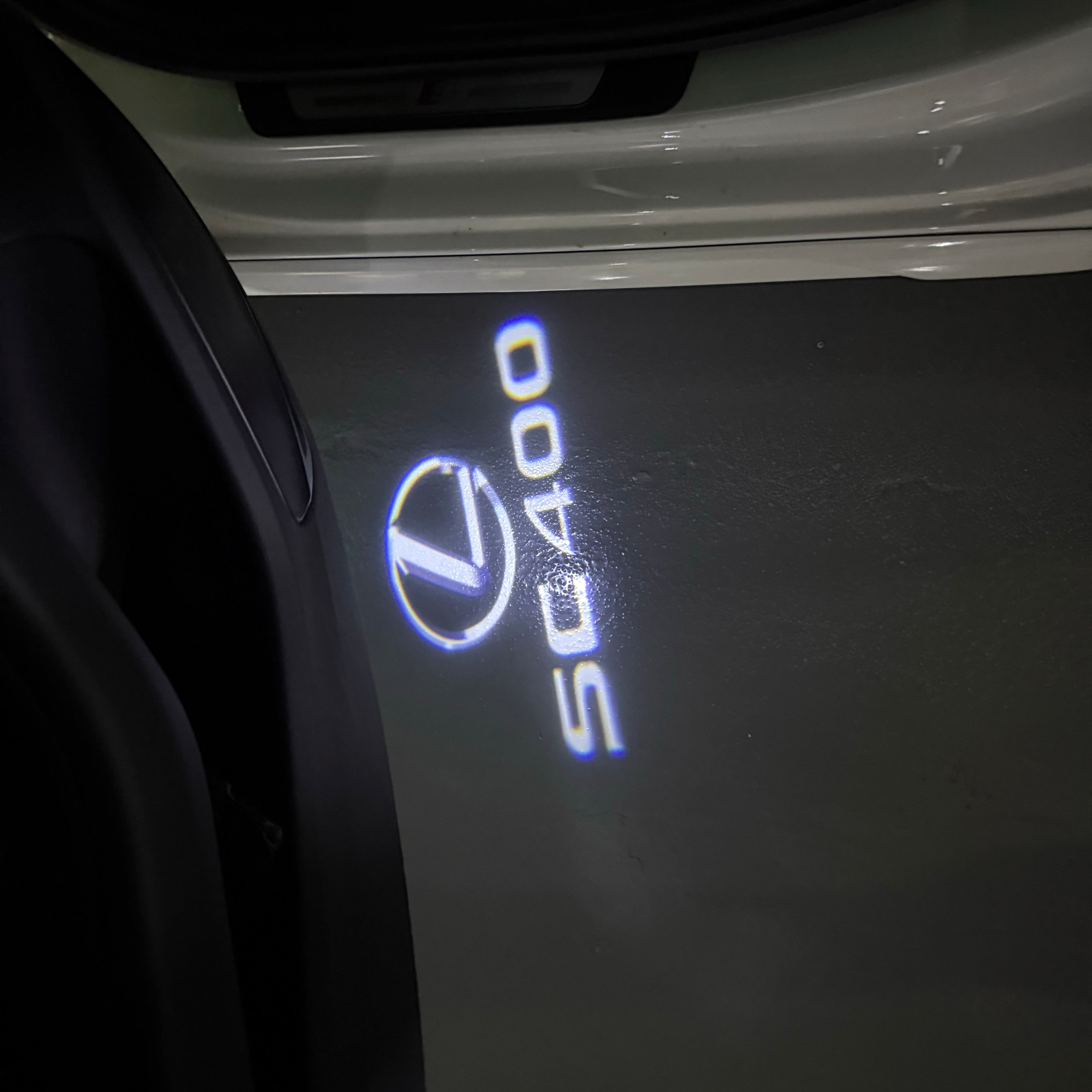 LEXUS  SC 400 LOGO PROJECROTR LIGHTS (quantity 1 = 1 sets/2 door lights)Nr.01a6