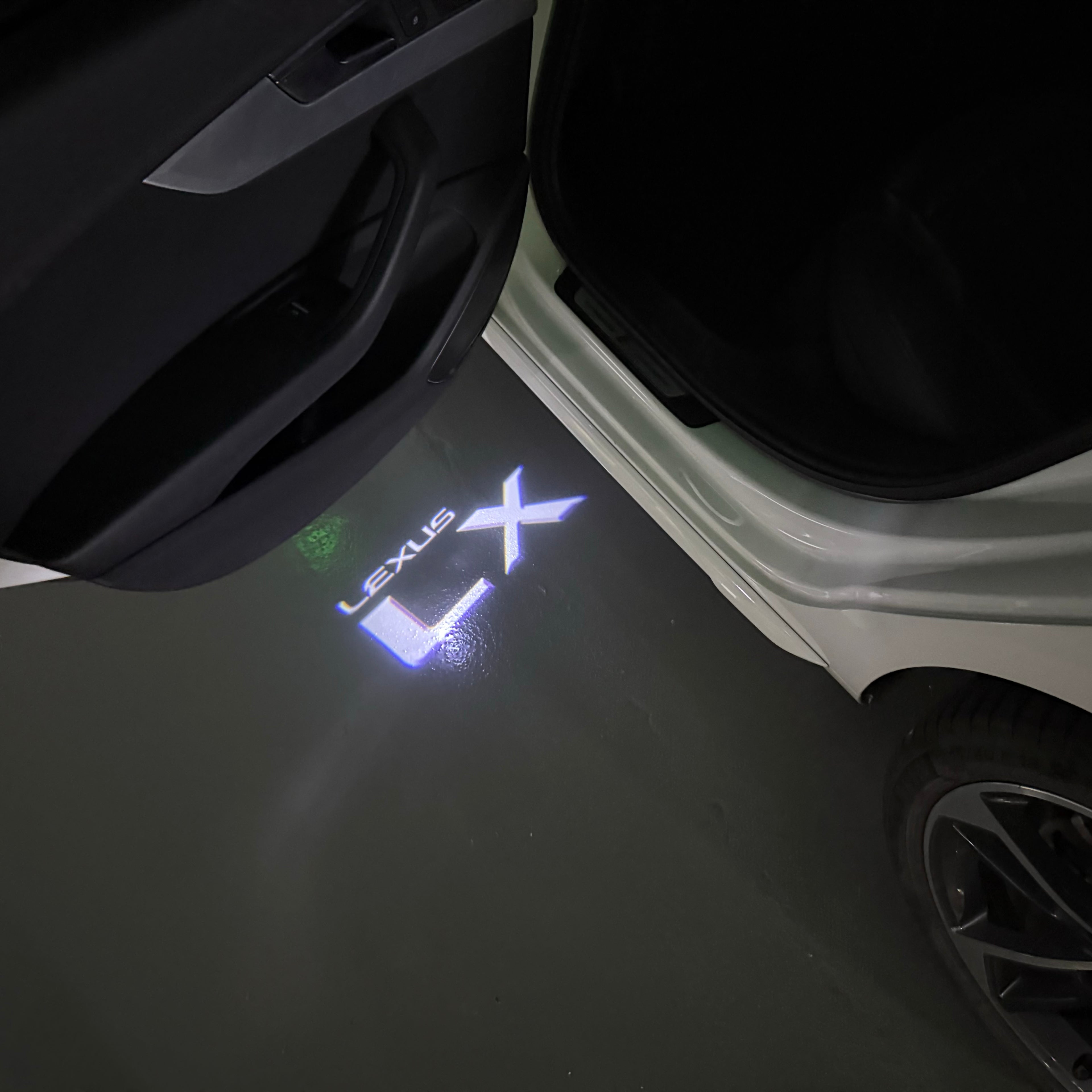 LEXUS LOGO PROJECROTR LIGHTS Nr.01 (quantità 1 = 1 set / 2 luci porta)