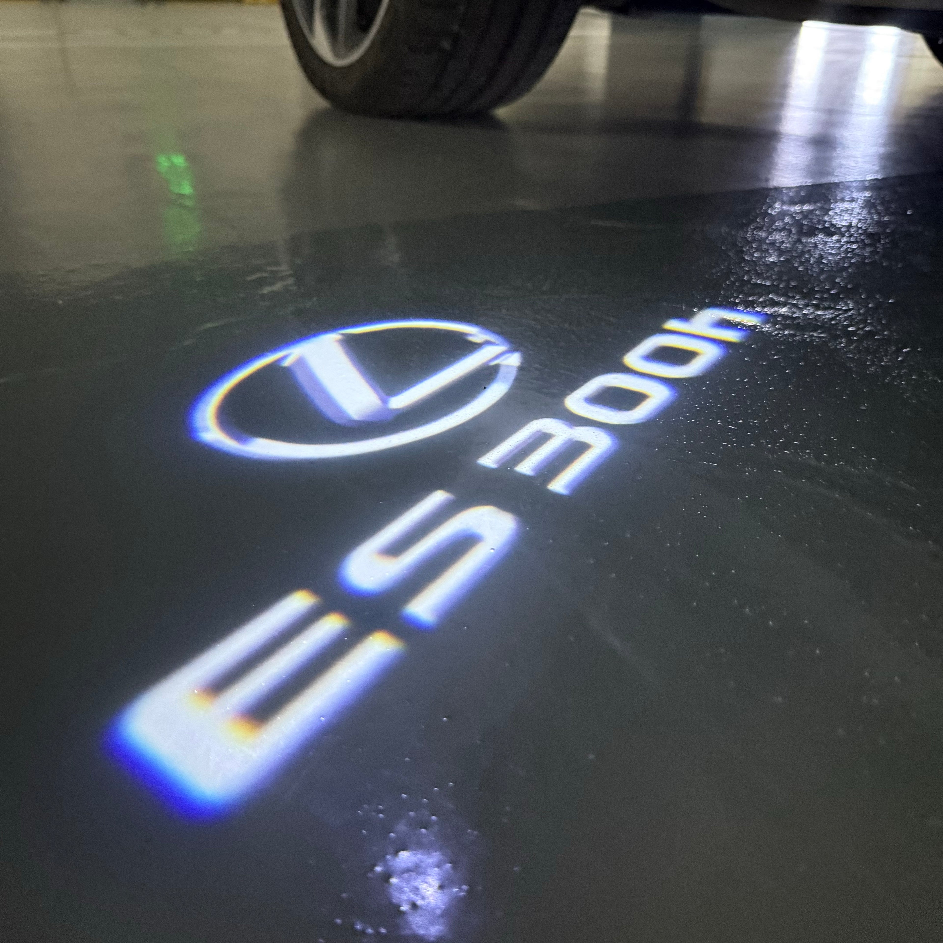 LEXUS  ES 300h LOGO PROJECROTR LIGHTS (quantity 1 = 1 sets/2 door lights)Nr.01a81
