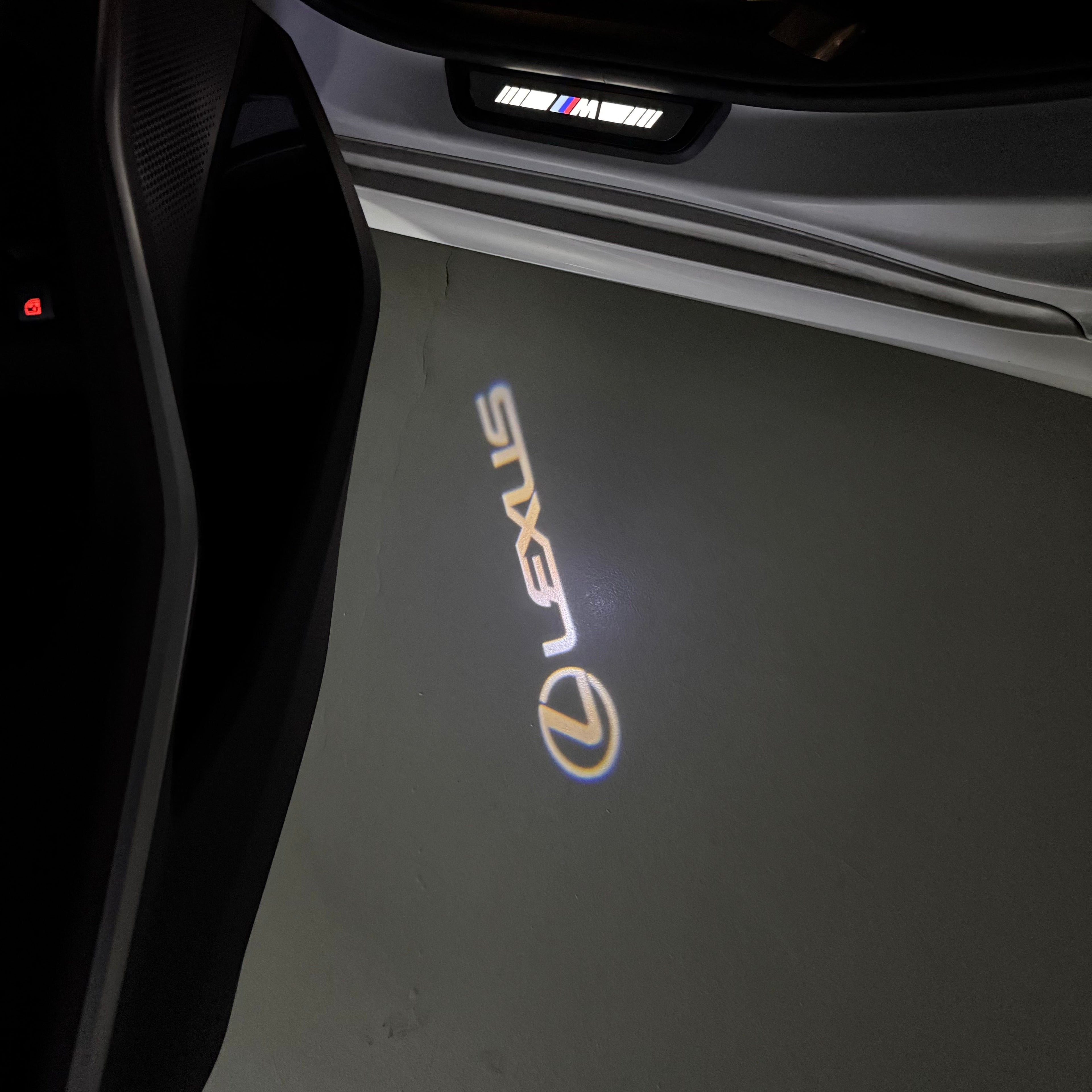 LEXUS LOGO PROJECROTR LIGHTS Nr.01 (quantità 1 = 1 set / 2 luci porta)