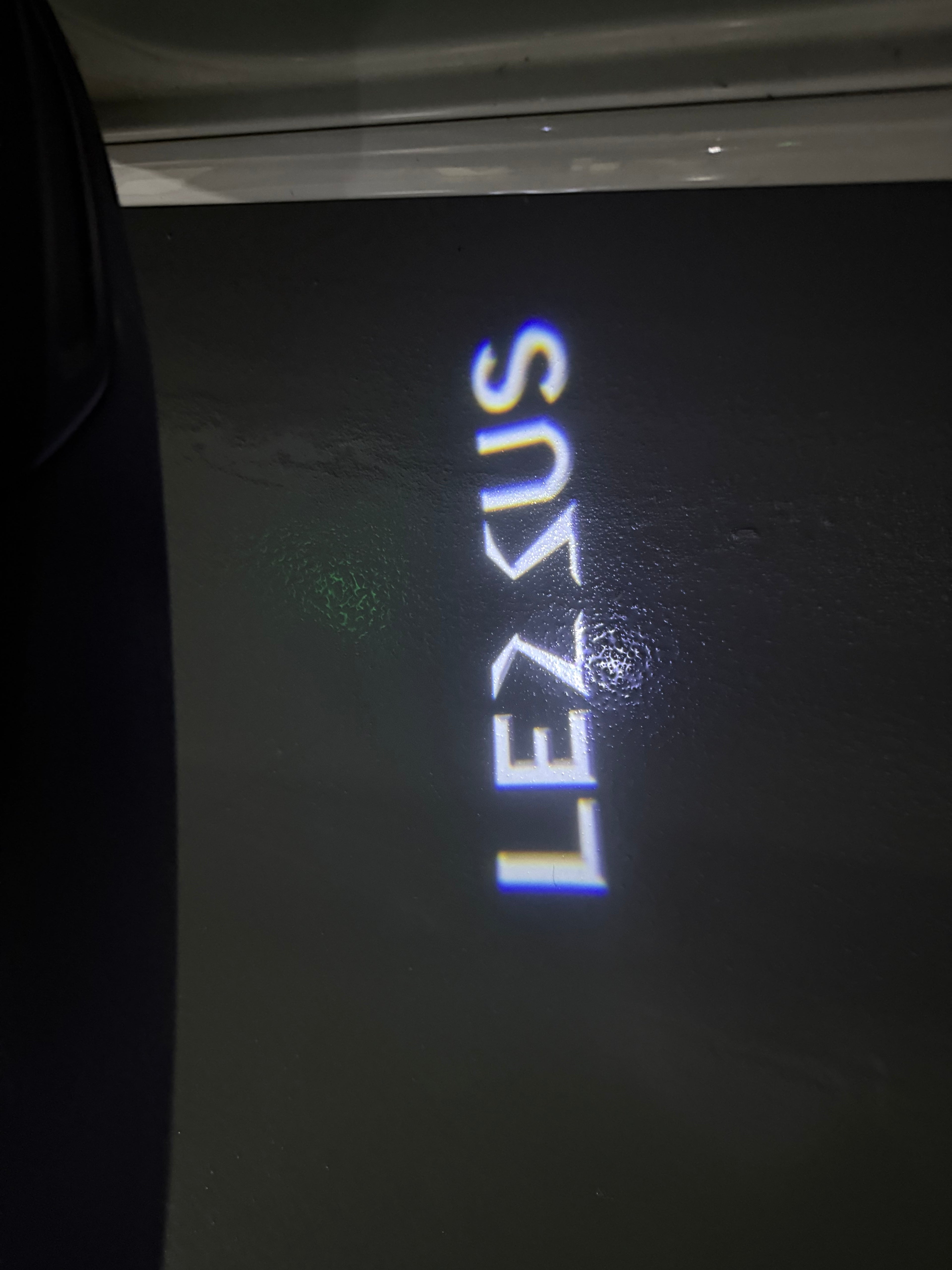 LEXUS LOGO PROJECROTR LIGHTS Nr.01 (quantità 1 = 1 set / 2 luci porta)