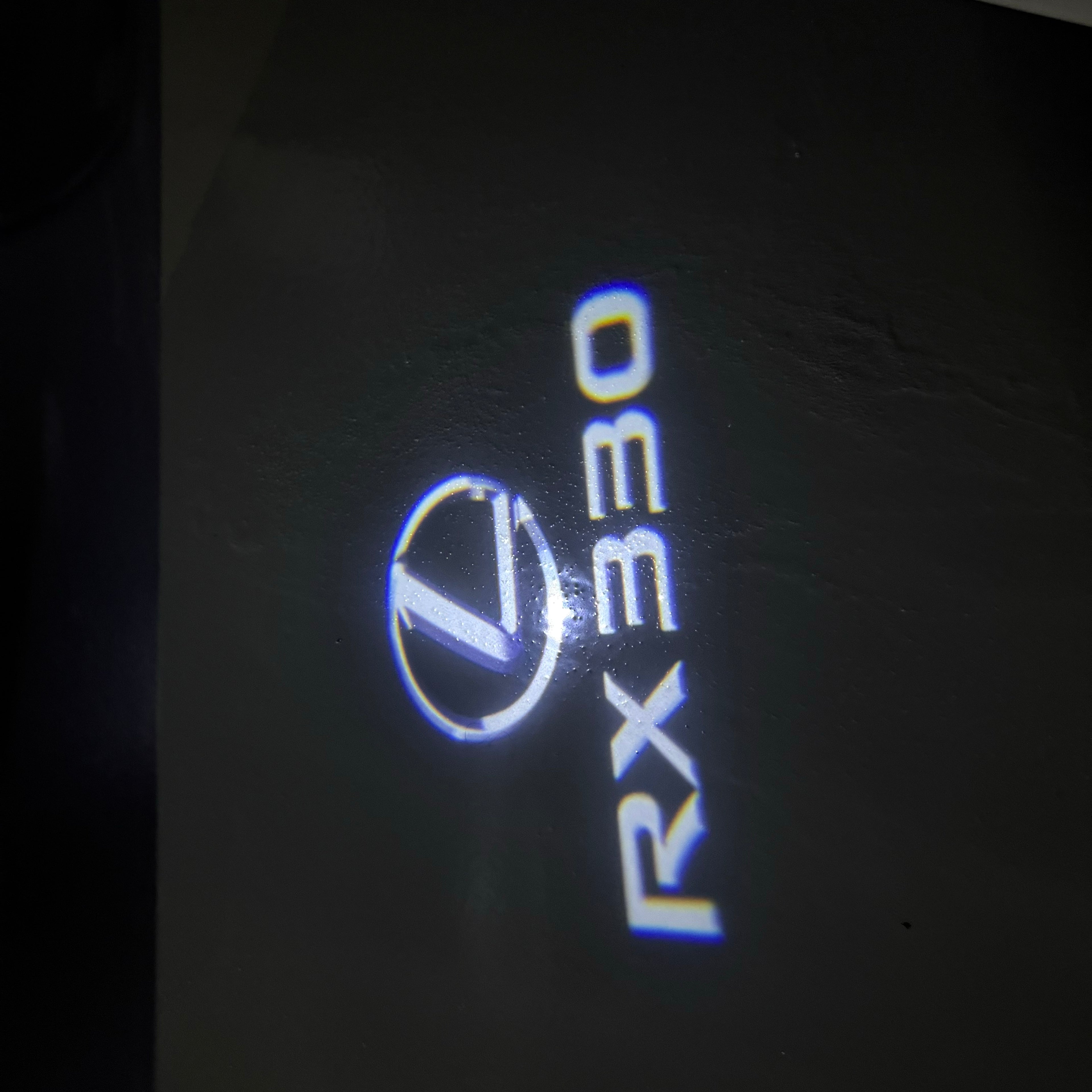 LEXUS  RX 330 LOGO PROJECROTR LIGHTS (quantity 1 = 1 sets/2 door lights)Nr.01a11