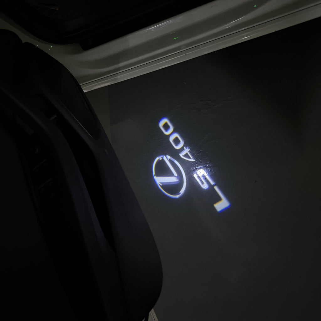 LEXUS LOGO PROJECROTR LIGHTS Nr.01 (Menge 1 = 1 Sets/2 Türleuchten)