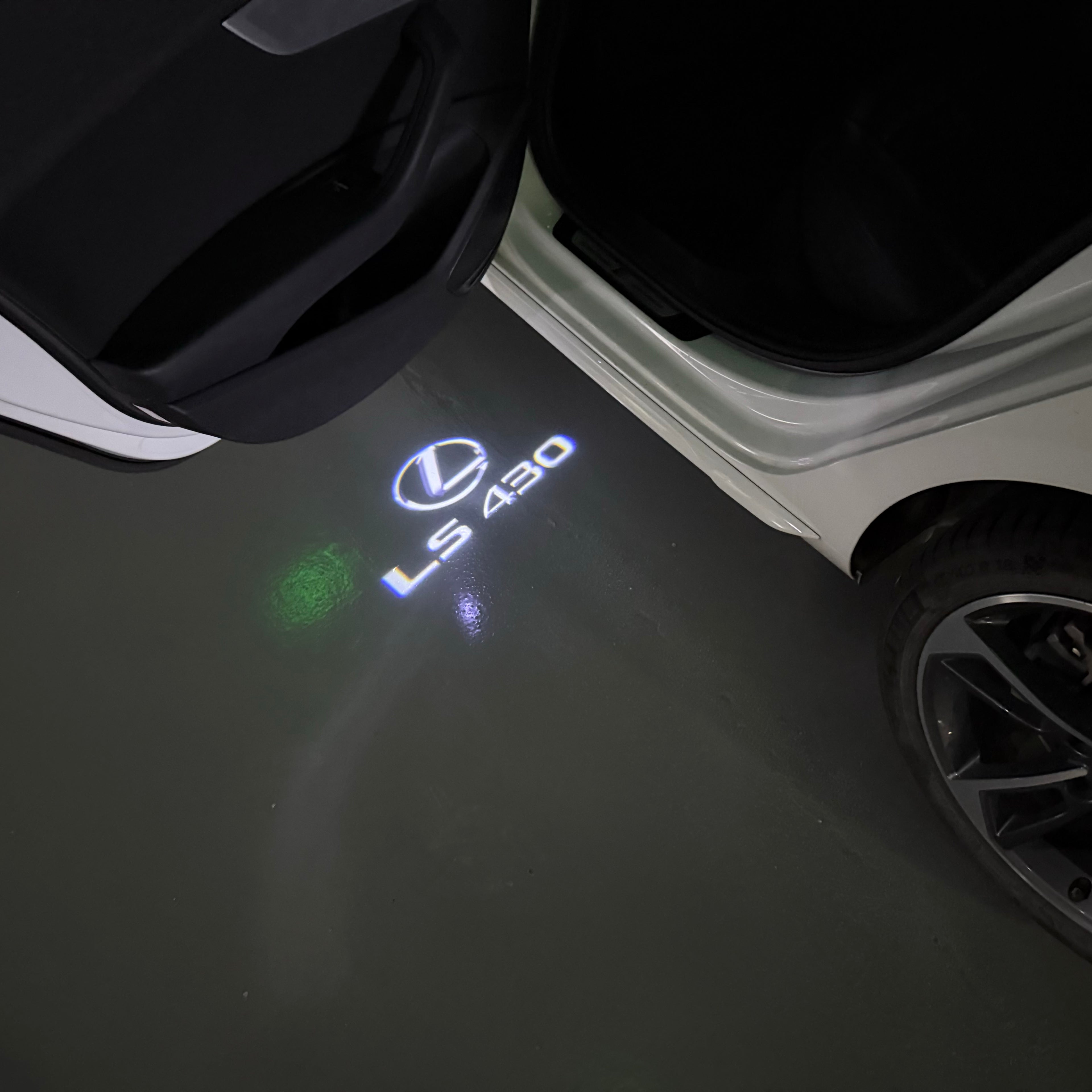 LEXUS LOGO PROJECROTR LIGHTS Nr.01 (quantità 1 = 1 set / 2 luci porta)