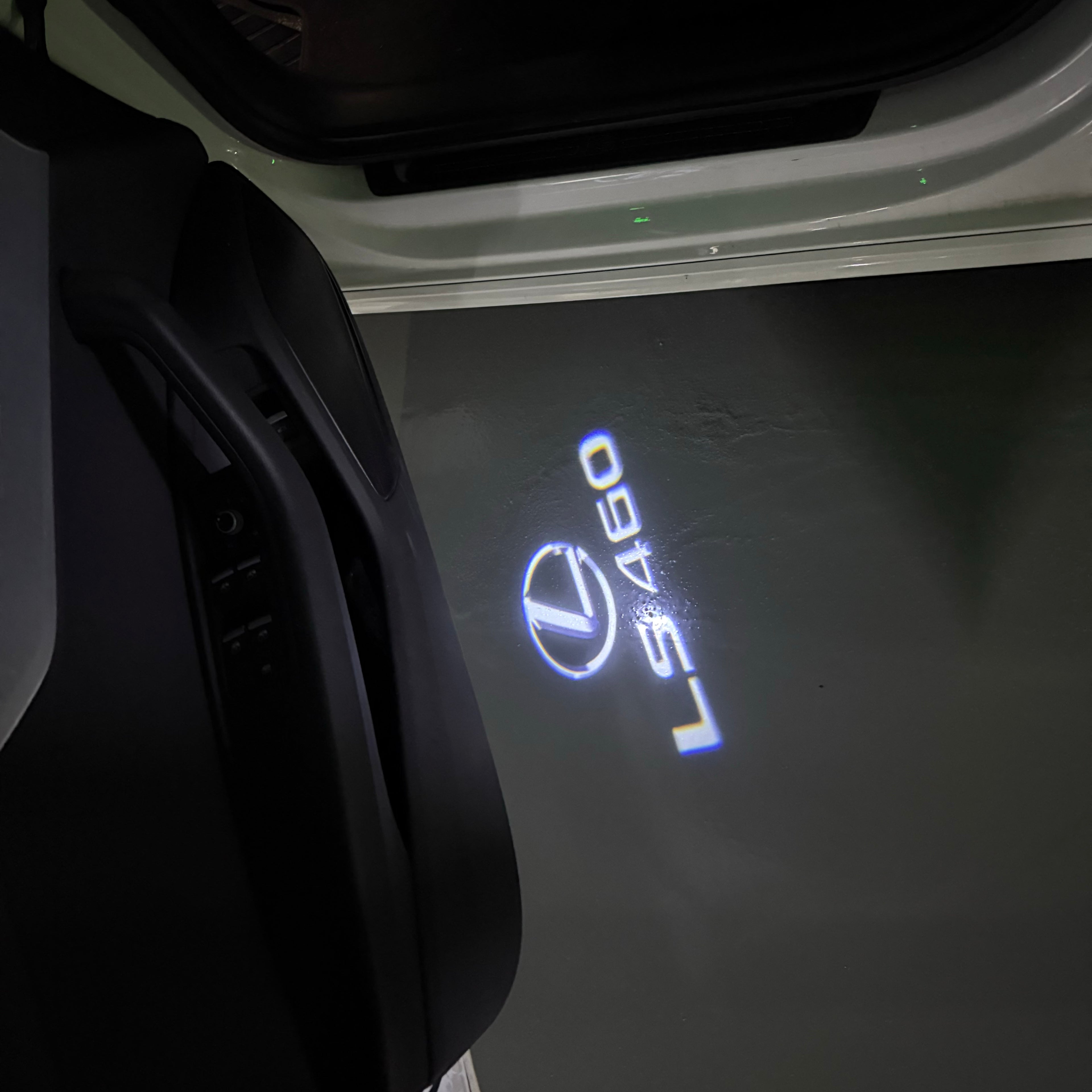 LEXUS LOGO PROJECROTR LIGHTS Nr.01 (quantità 1 = 1 set / 2 luci porta)