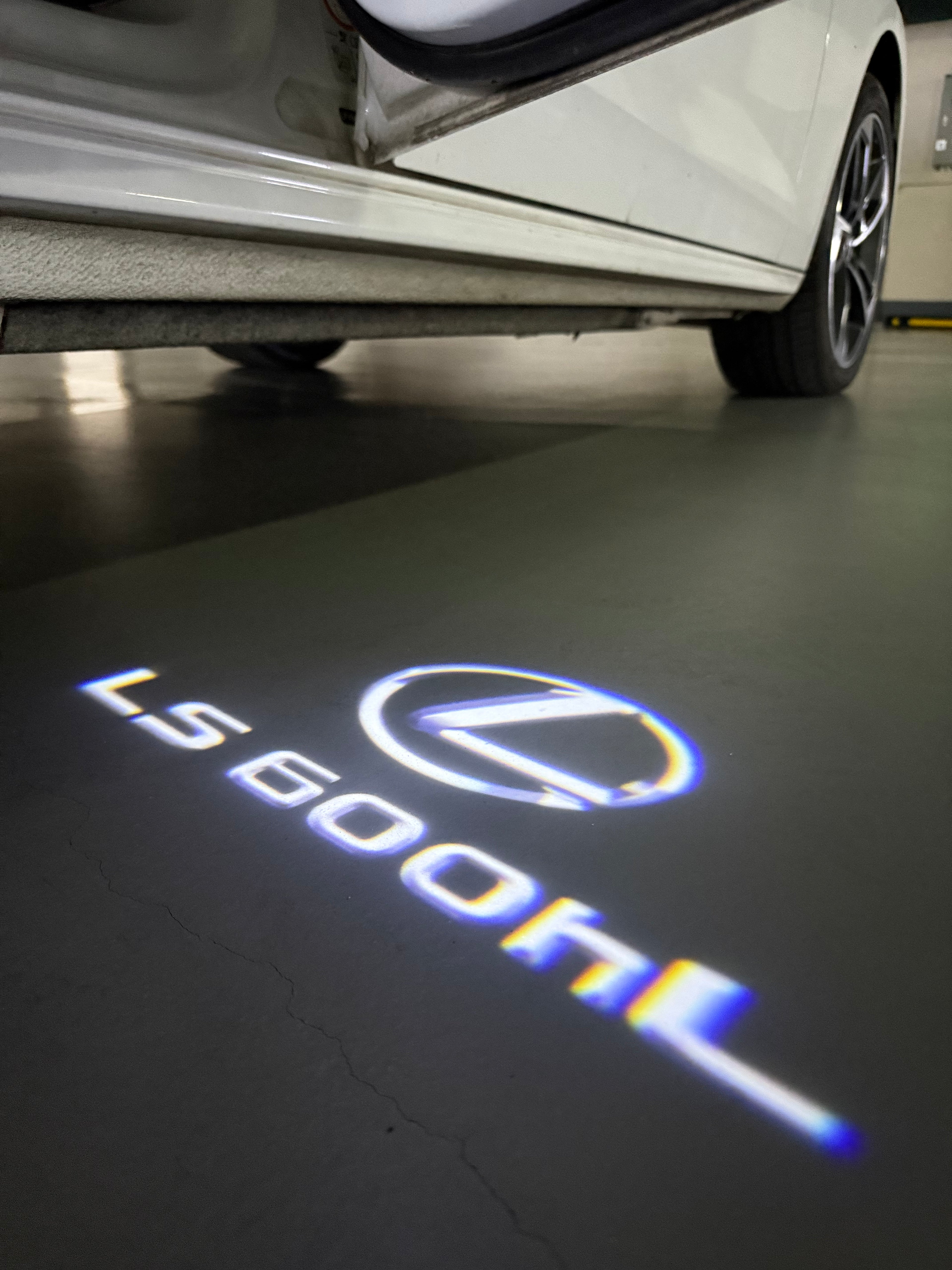 LEXUS LOGO PROJECROTR LIGHTS Nr.01 (quantità 1 = 1 set / 2 luci porta)