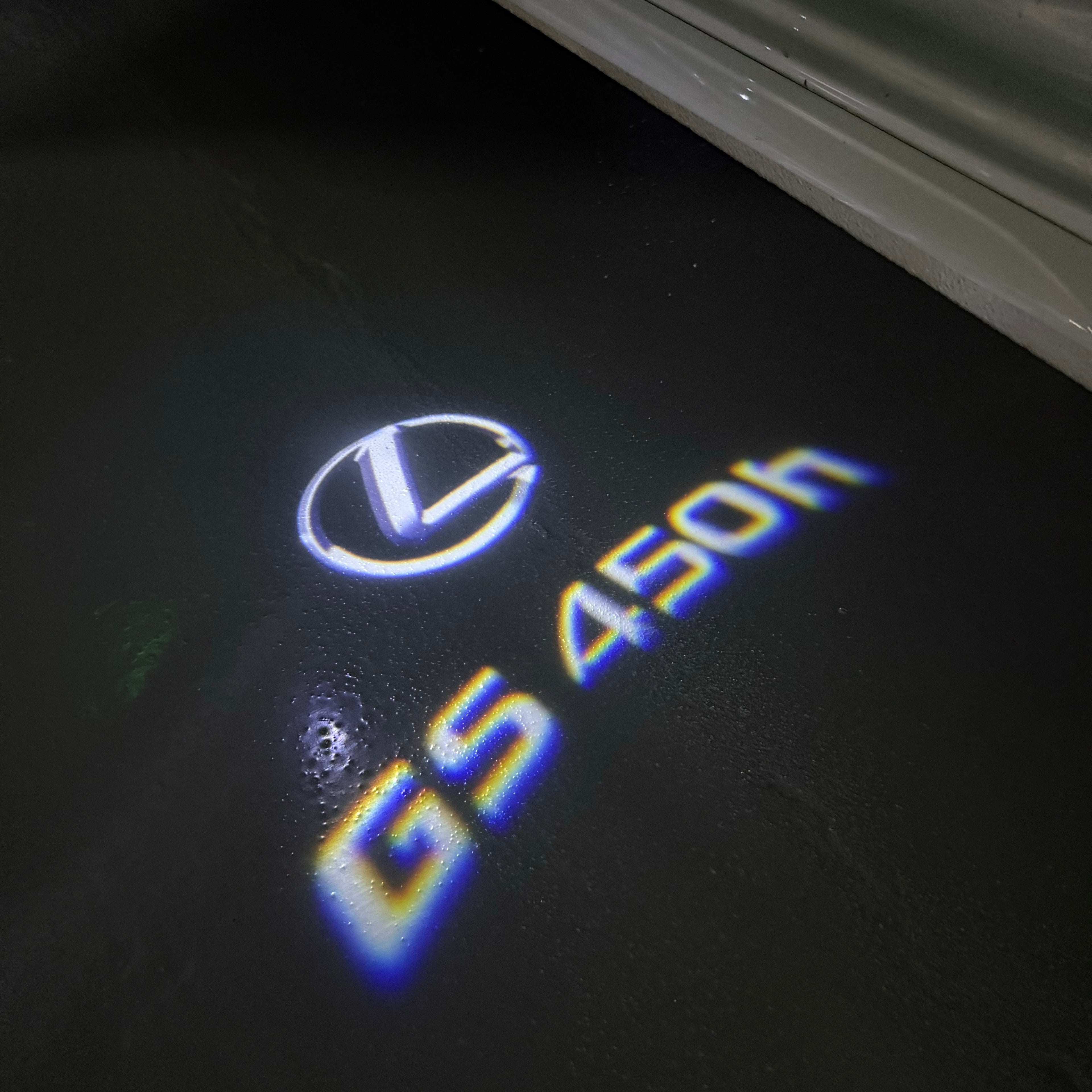 LEXUS GS 450h LOGO PROJECROTR LIGHTS (quantity 1 = 1 sets/2 door lights)Nr.01a79