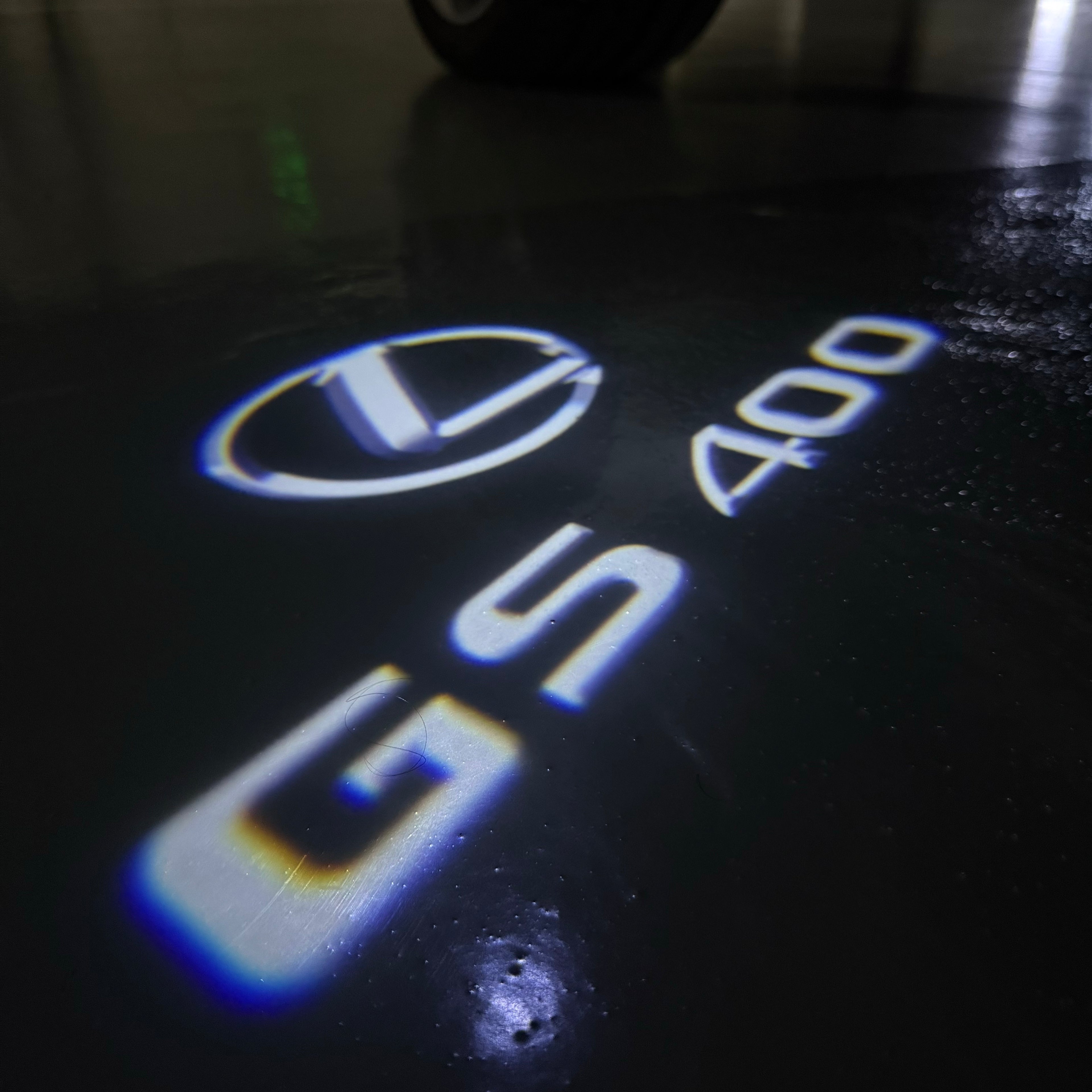 LEXUS  GS 400 LOGO PROJECROTR LIGHTS (quantity 1 = 1 sets/2 door lights)Nr.01a71