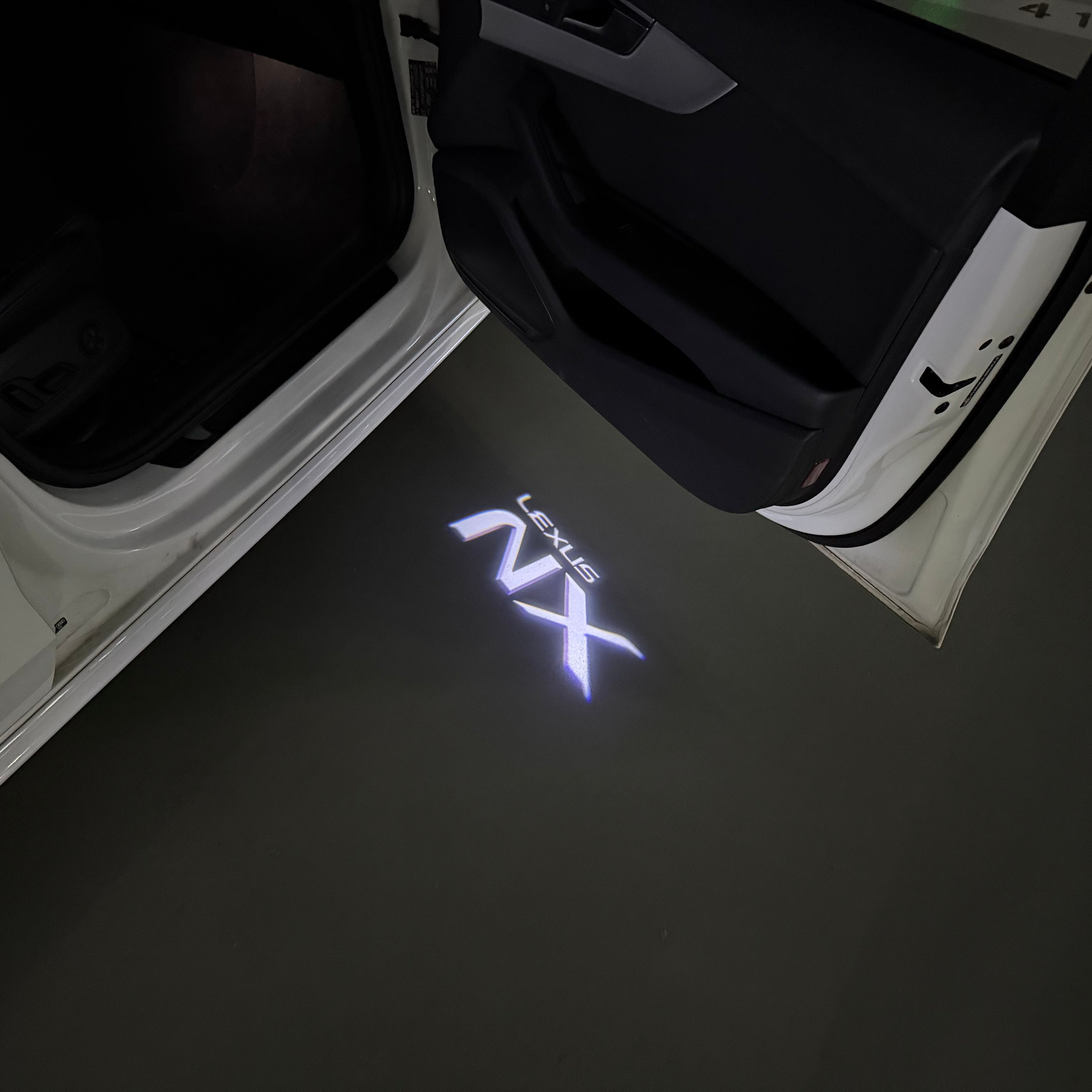 LEXUS LOGO PROJECROTR LIGHTS Nr.01 (quantità 1 = 1 set / 2 luci porta)