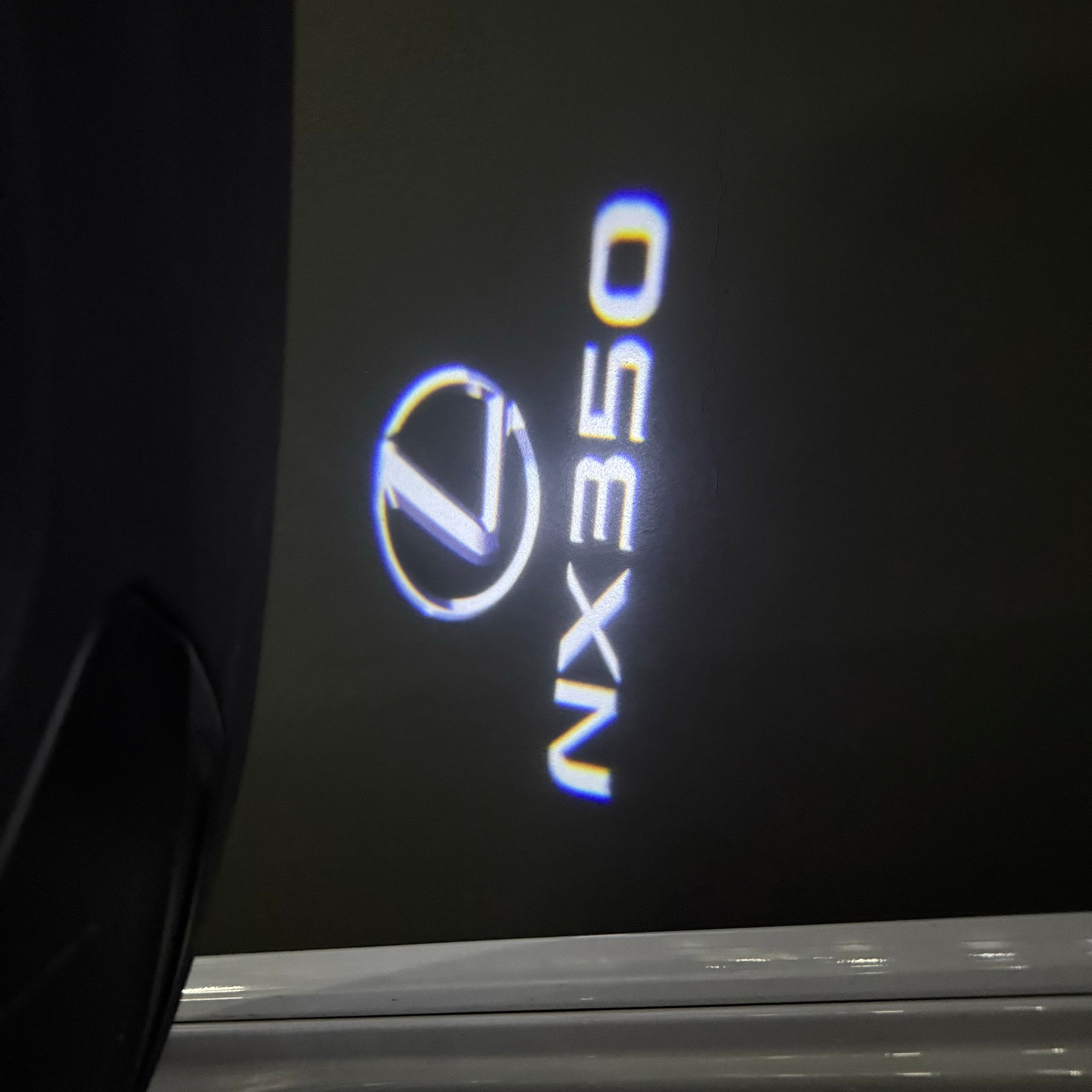 LEXUS LOGO PROJECROTR LIGHTS Nr.01 (quantità 1 = 1 set / 2 luci porta)