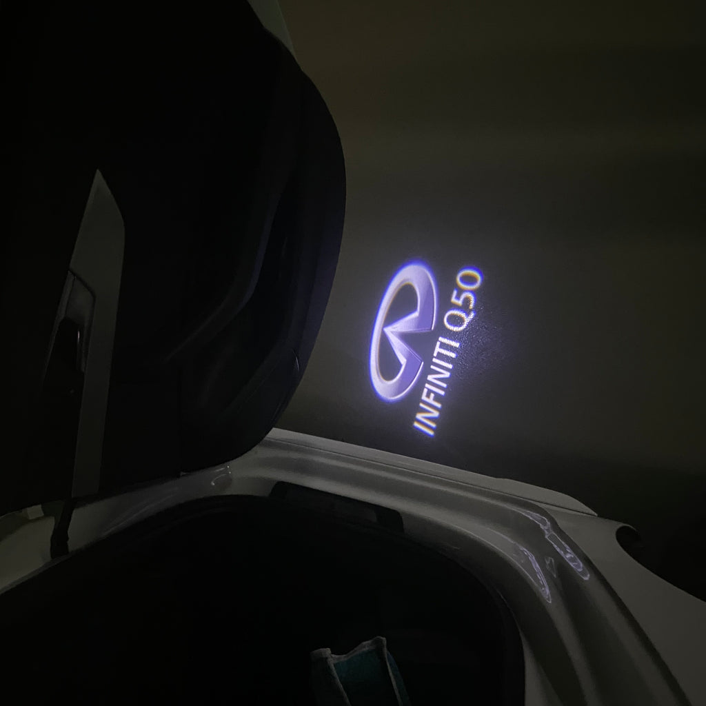 INFINTI Q50 LOGO PROJECROTR أضواء Nr.59 (الكمية 1 = 1 مجموعات / 2 أضواء الباب)