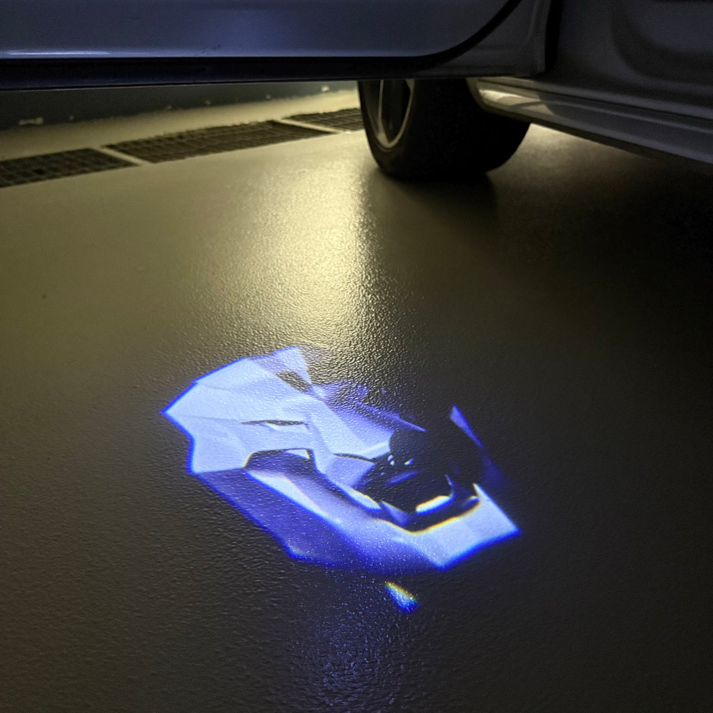 BMW M3 LOGO PROJECTOR LIGHTS Nr.24 (الكمية 1 = 1 مجموعة / 2 أضواء باب)