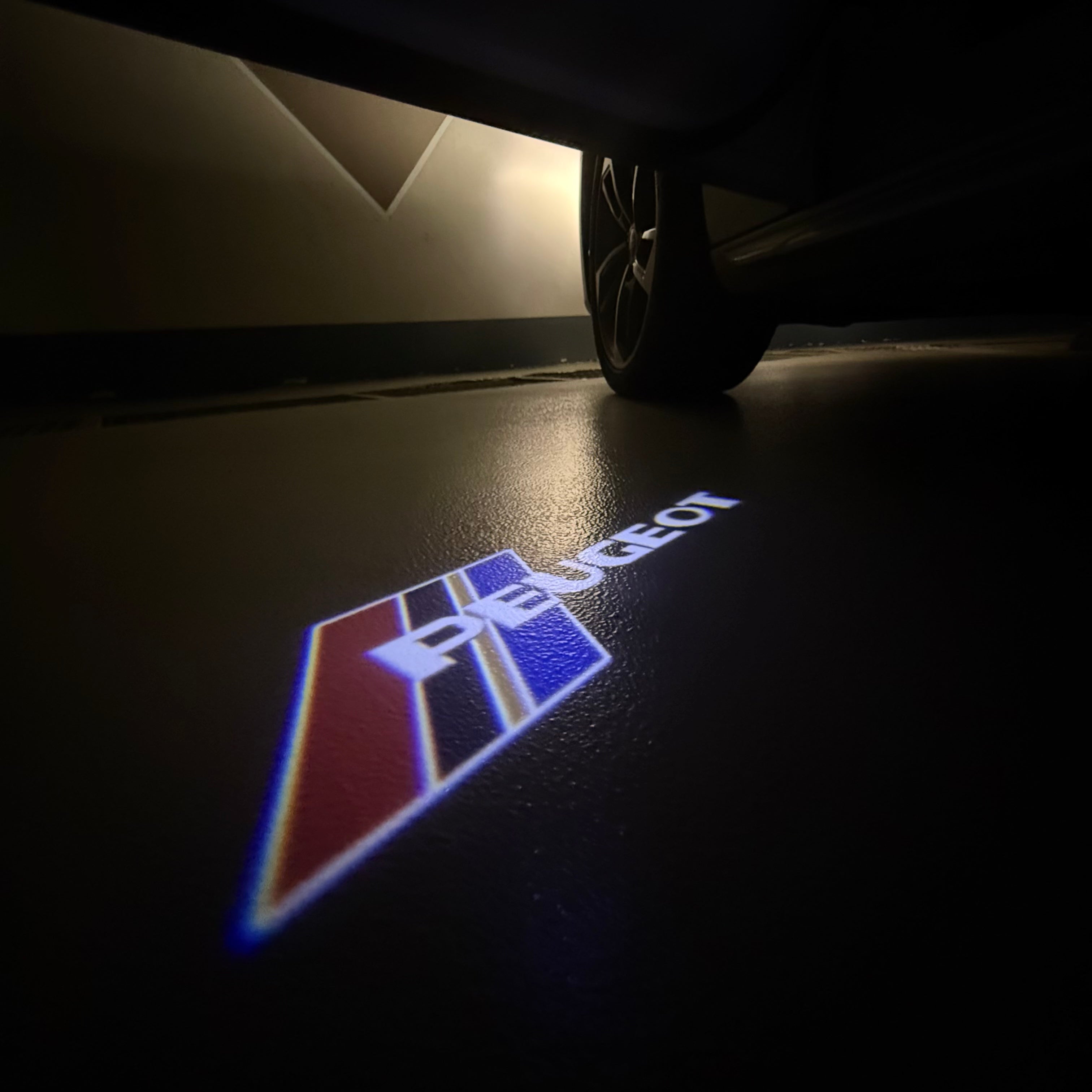 PEUGEOT ORIGINAL  LOGO PROJECTOT LIGHTS (quantity 1 = 1 sets/2 door lights) Nr.6024q65