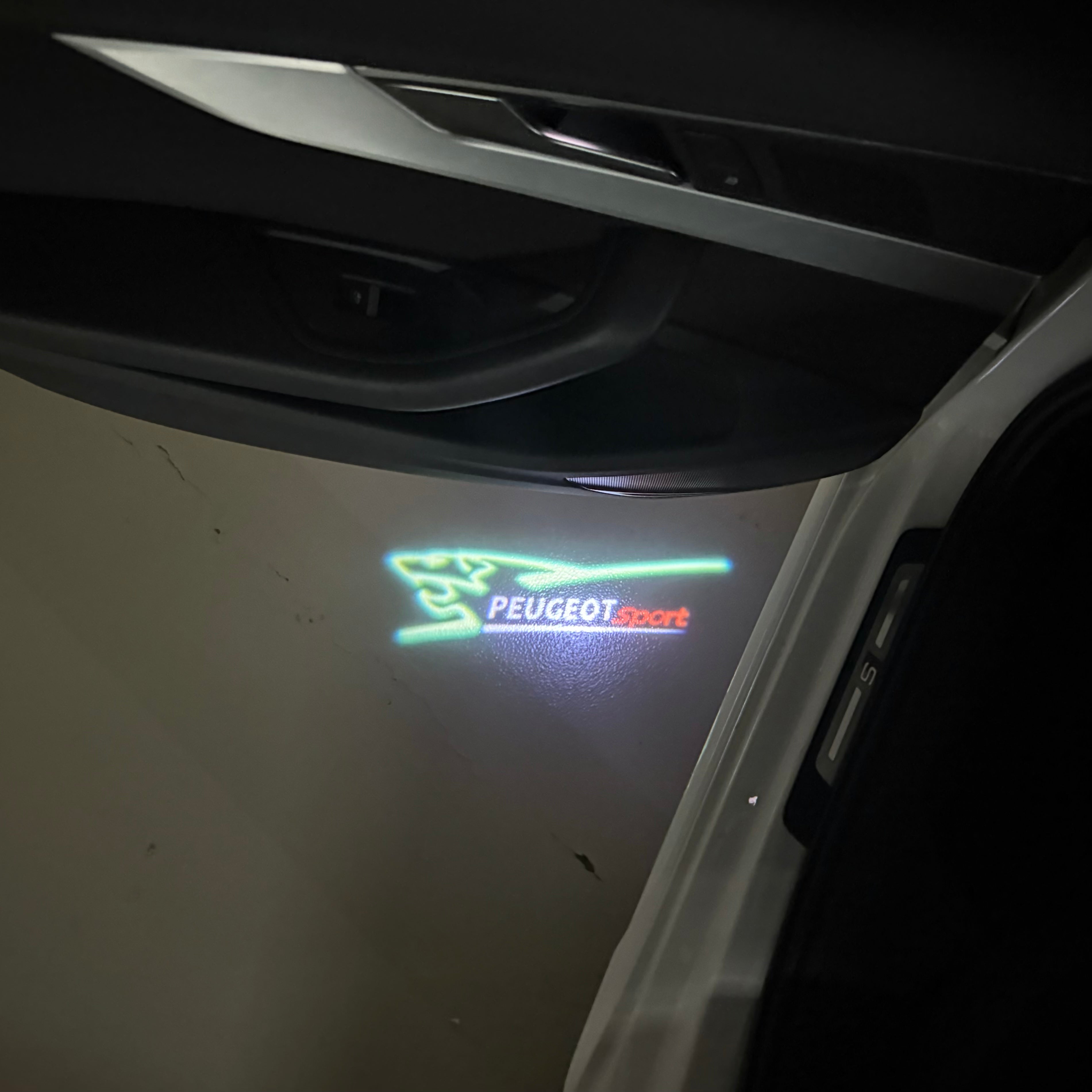 PEUGEOT SPORT  LOGO PROJECTOT LIGHTS (quantity 1 = 1 sets/2 door lights) Nr.6024q75